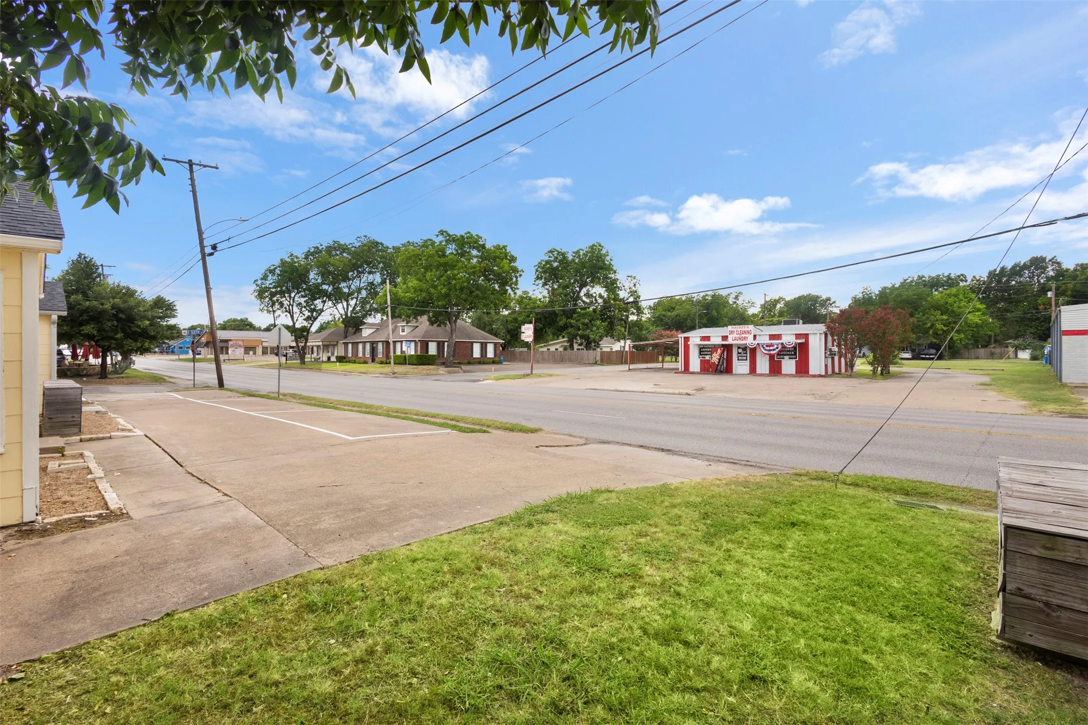 Business For Sale in Kaufman County , 1207 S Washington Street, Kaufman, Texas 75142, 0, 0, Garage spaces, 0 Sqft, built in 0, mls#21324841, Real Estate Agent in Kaufman, Homes For Sale in Kaufman county, Homes For Sale in Kaufman, Realtor in Kaufman Texas, Real Estate Brokerage Independent Realty Texas, Luminita Cordes Realtor