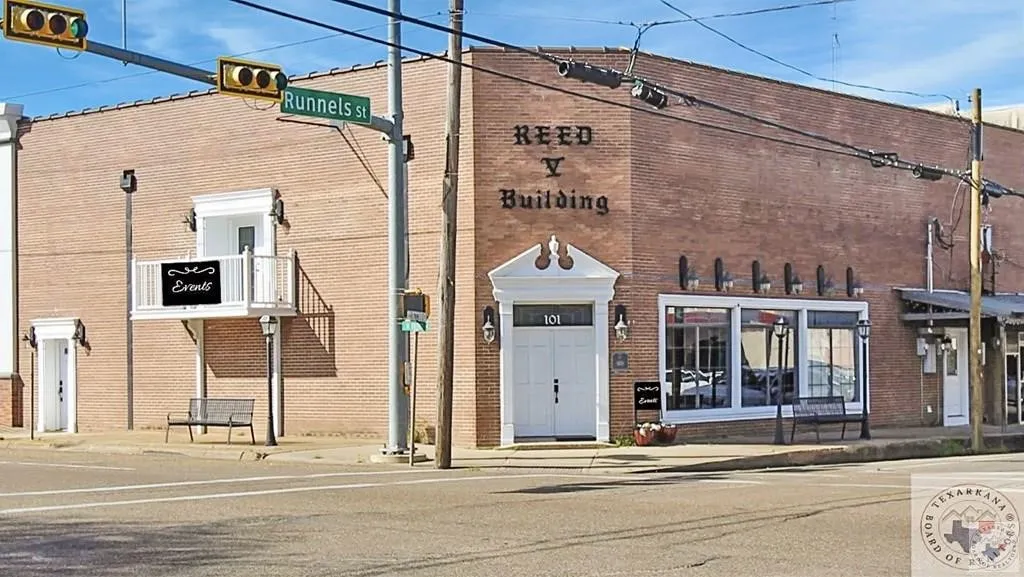 Business For Sale in Bowie County , 101 Runnels, De Kalb, Texas 75559, 0, 0, Garage spaces, 0 Sqft, built in 2000, Price $349,900, mls#21325987, Real Estate Agent in De Kalb, Homes For Sale in Bowie county, Homes For Sale in De Kalb, Realtor in De Kalb Texas, Real Estate Brokerage Independent Realty Texas, Luminita Cordes Realtor