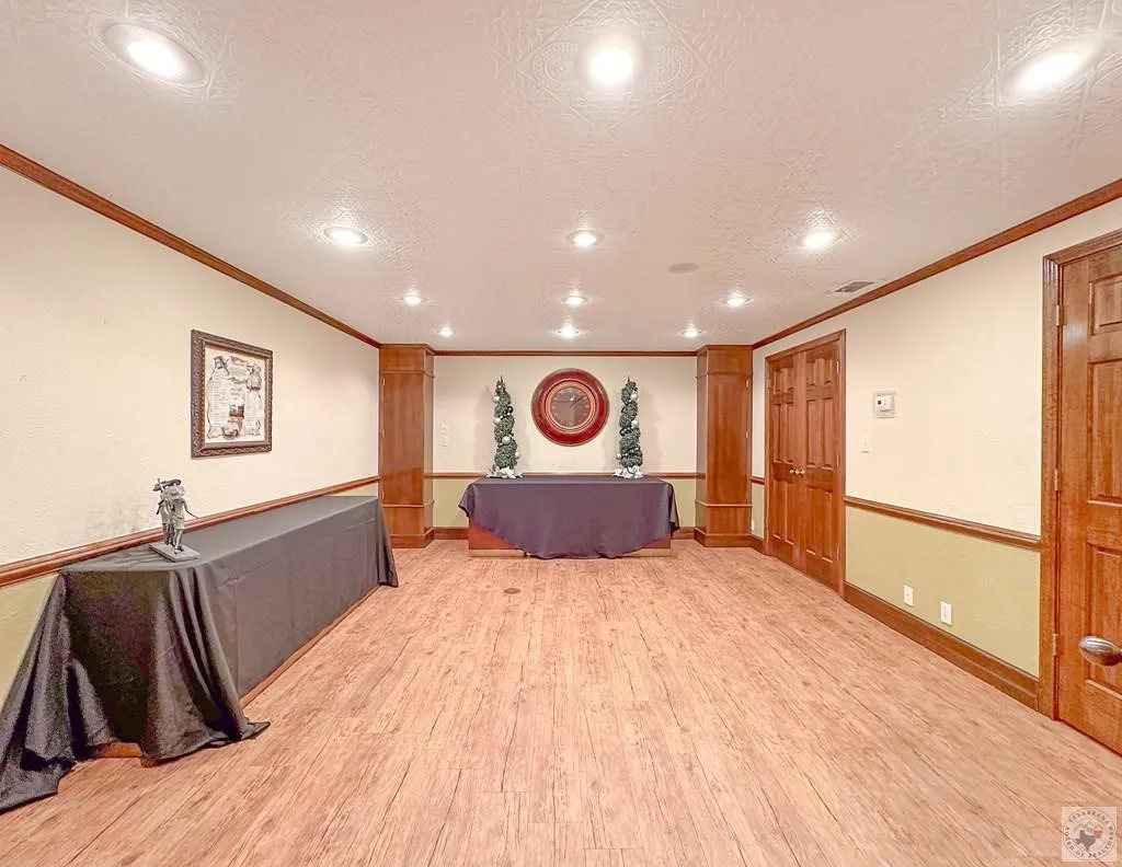 Business For Sale in Bowie County , 101 Runnels, De Kalb, Texas 75559, 0, 0, Garage spaces, 0 Sqft, built in 2000, Price $349,900, mls#21325987, Real Estate Agent in De Kalb, Homes For Sale in Bowie county, Homes For Sale in De Kalb, Realtor in De Kalb Texas, Real Estate Brokerage Independent Realty Texas, Luminita Cordes Realtor