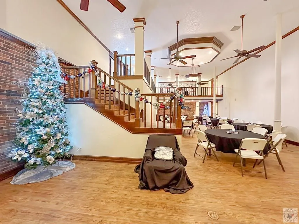 Business For Sale in Bowie County , 101 Runnels, De Kalb, Texas 75559, 0, 0, Garage spaces, 0 Sqft, built in 2000, Price $349,900, mls#21325987, Real Estate Agent in De Kalb, Homes For Sale in Bowie county, Homes For Sale in De Kalb, Realtor in De Kalb Texas, Real Estate Brokerage Independent Realty Texas, Luminita Cordes Realtor