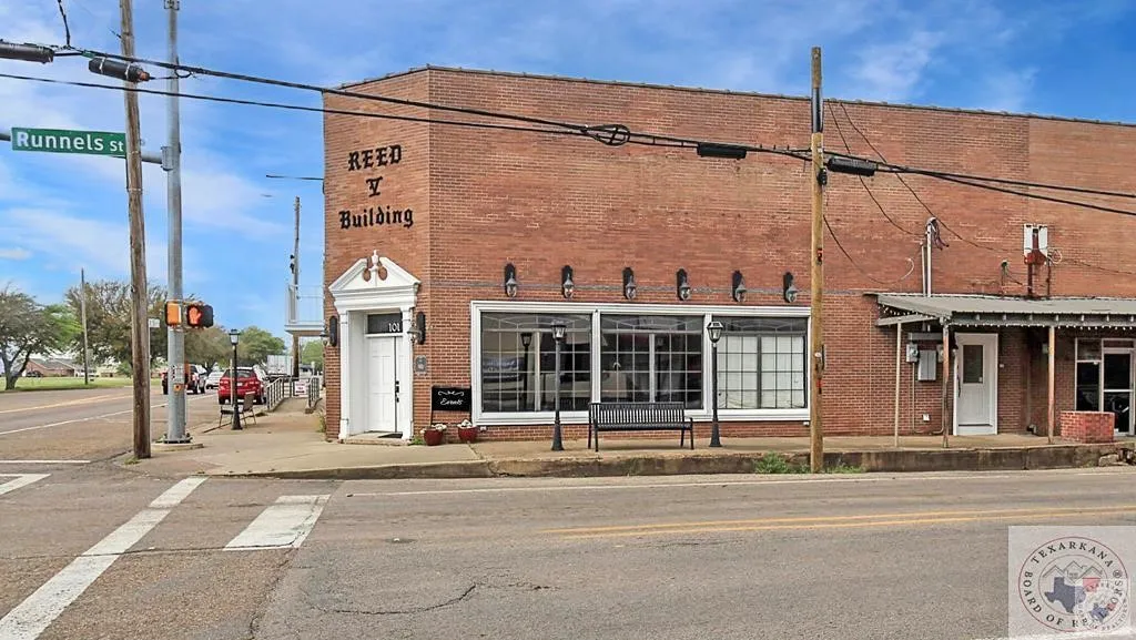 Business For Sale in Bowie County , 101 Runnels, De Kalb, Texas 75559, 0, 0, Garage spaces, 0 Sqft, built in 2000, Price $349,900, mls#21325987, Real Estate Agent in De Kalb, Homes For Sale in Bowie county, Homes For Sale in De Kalb, Realtor in De Kalb Texas, Real Estate Brokerage Independent Realty Texas, Luminita Cordes Realtor