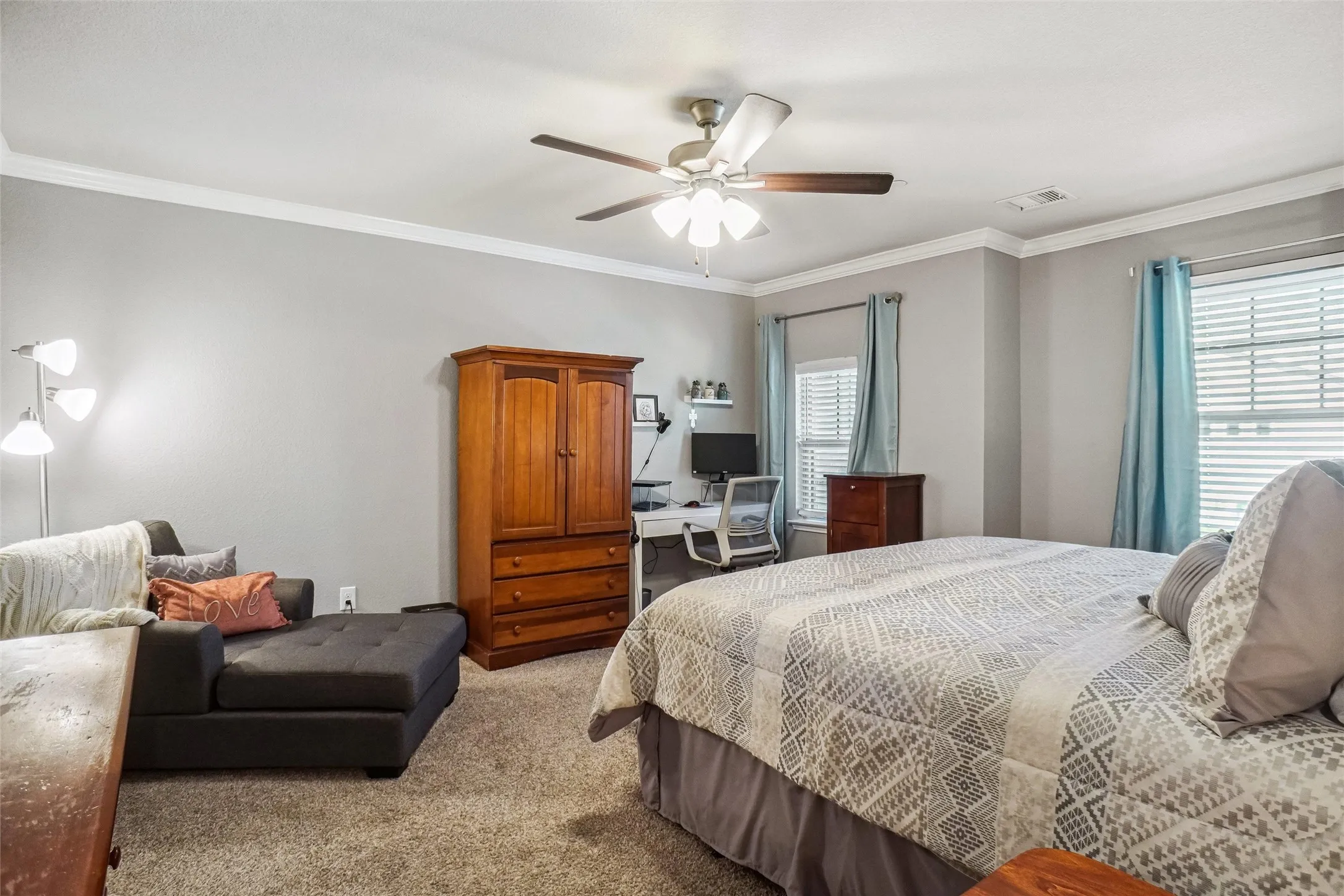 Townhouse For Sale in Denton County , 3432 Becker Drive, Denton, Texas 76207, 3 Bedroom, 3 Bathroom, 2 Garage spaces, 1,707 Sqft, built in 2019, mls#21325878, Real Estate Agent in Denton, Homes For Sale in Denton county, Homes For Sale in Denton, Realtor in Denton Texas, Real Estate Brokerage Independent Realty Texas, Luminita Cordes Realtor