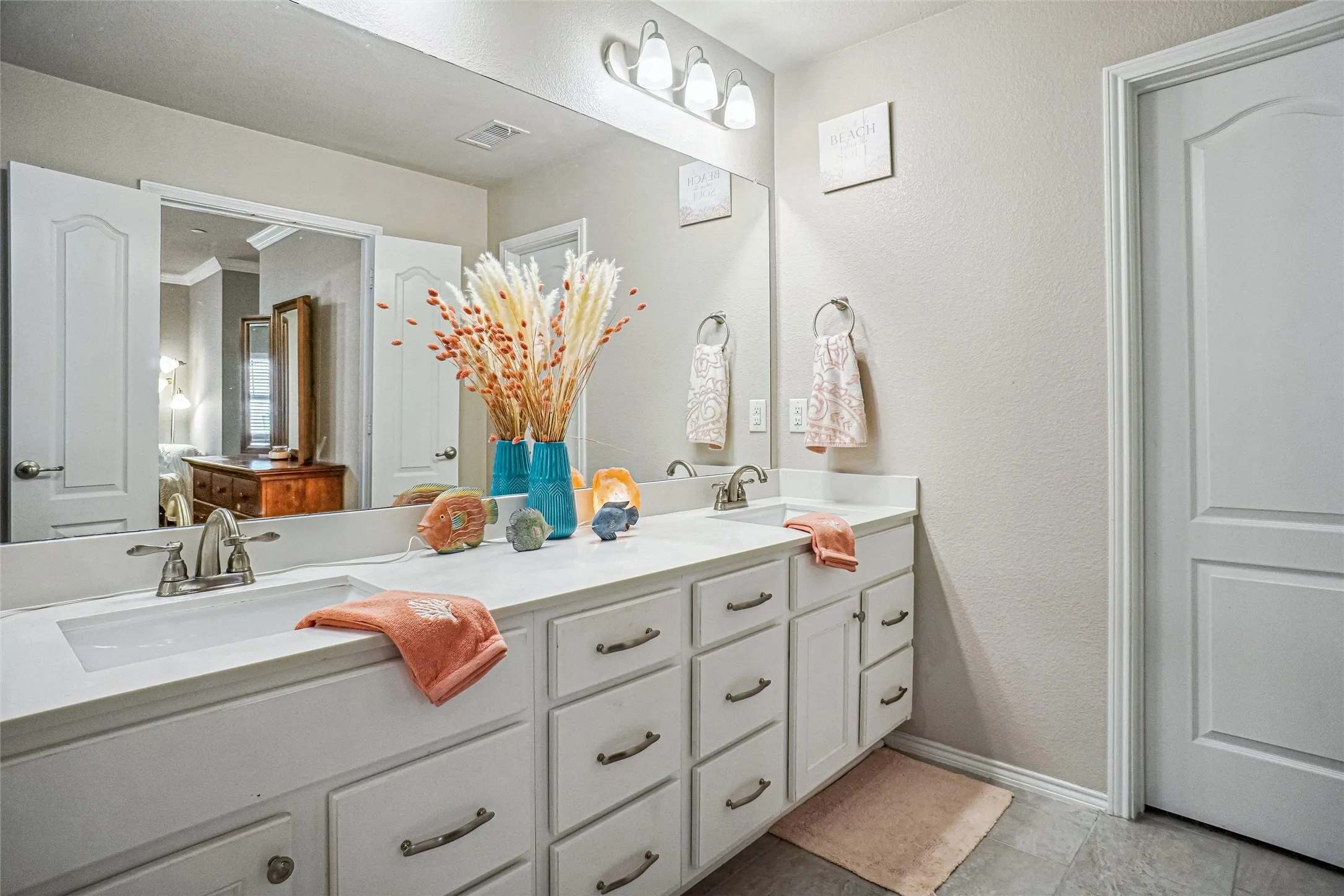 Townhouse For Sale in Denton County , 3432 Becker Drive, Denton, Texas 76207, 3 Bedroom, 3 Bathroom, 2 Garage spaces, 1,707 Sqft, built in 2019, mls#21325878, Real Estate Agent in Denton, Homes For Sale in Denton county, Homes For Sale in Denton, Realtor in Denton Texas, Real Estate Brokerage Independent Realty Texas, Luminita Cordes Realtor