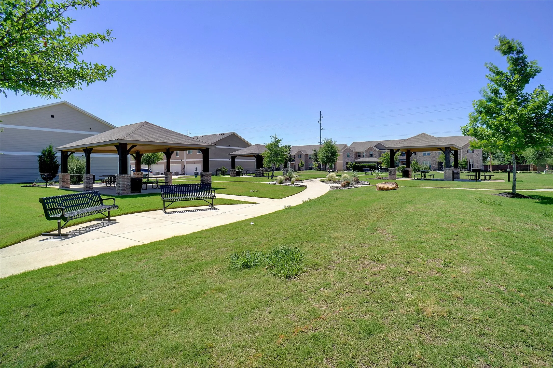 Townhouse For Sale in Denton County , 3432 Becker Drive, Denton, Texas 76207, 3 Bedroom, 3 Bathroom, 2 Garage spaces, 1,707 Sqft, built in 2019, mls#21325878, Real Estate Agent in Denton, Homes For Sale in Denton county, Homes For Sale in Denton, Realtor in Denton Texas, Real Estate Brokerage Independent Realty Texas, Luminita Cordes Realtor