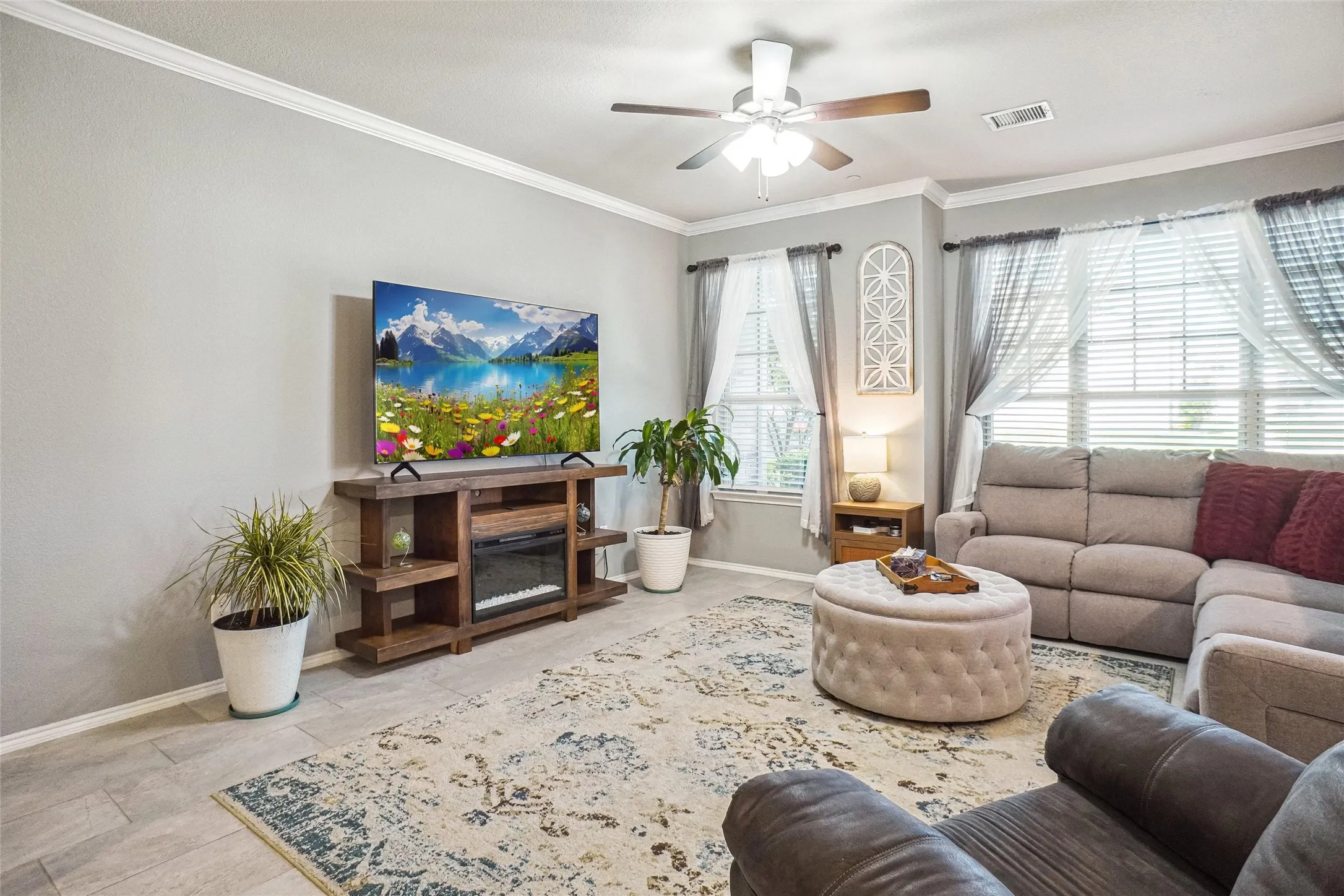 Townhouse For Sale in Denton County , 3432 Becker Drive, Denton, Texas 76207, 3 Bedroom, 3 Bathroom, 2 Garage spaces, 1,707 Sqft, built in 2019, mls#21325878, Real Estate Agent in Denton, Homes For Sale in Denton county, Homes For Sale in Denton, Realtor in Denton Texas, Real Estate Brokerage Independent Realty Texas, Luminita Cordes Realtor