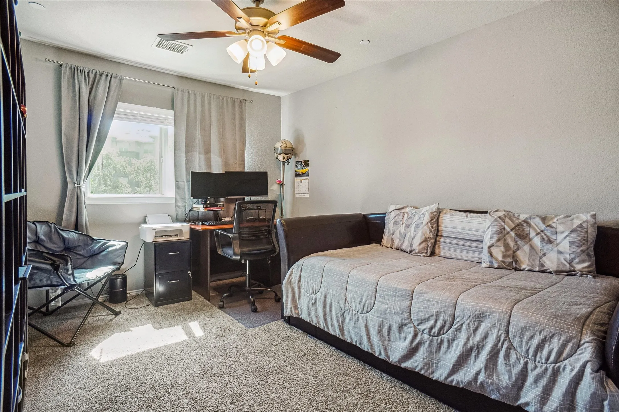 Townhouse For Sale in Denton County , 3432 Becker Drive, Denton, Texas 76207, 3 Bedroom, 3 Bathroom, 2 Garage spaces, 1,707 Sqft, built in 2019, mls#21325878, Real Estate Agent in Denton, Homes For Sale in Denton county, Homes For Sale in Denton, Realtor in Denton Texas, Real Estate Brokerage Independent Realty Texas, Luminita Cordes Realtor