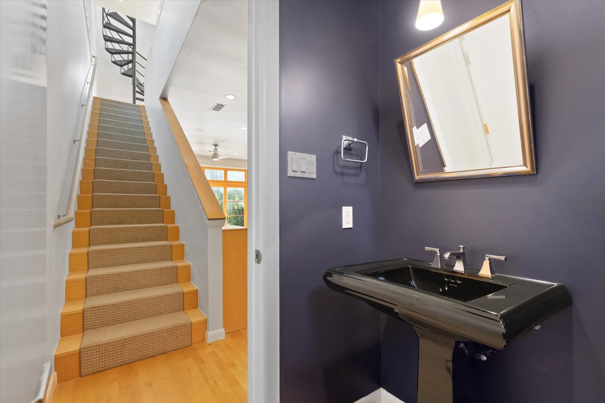 Townhouse For Rent in Tarrant County , 704 Arch Adams Lane, Fort Worth, Texas 76107, 2 Bedroom, 3 Bathroom, 2 Garage spaces, 2,098 Sqft, built in 2004, mls#21326010, Real Estate Agent in Fort Worth, Homes For Rent in Tarrant county, Homes For Rent in Fort Worth, Realtor in Fort Worth Texas, Real Estate Brokerage Independent Realty Texas, Luminita Cordes Realtor