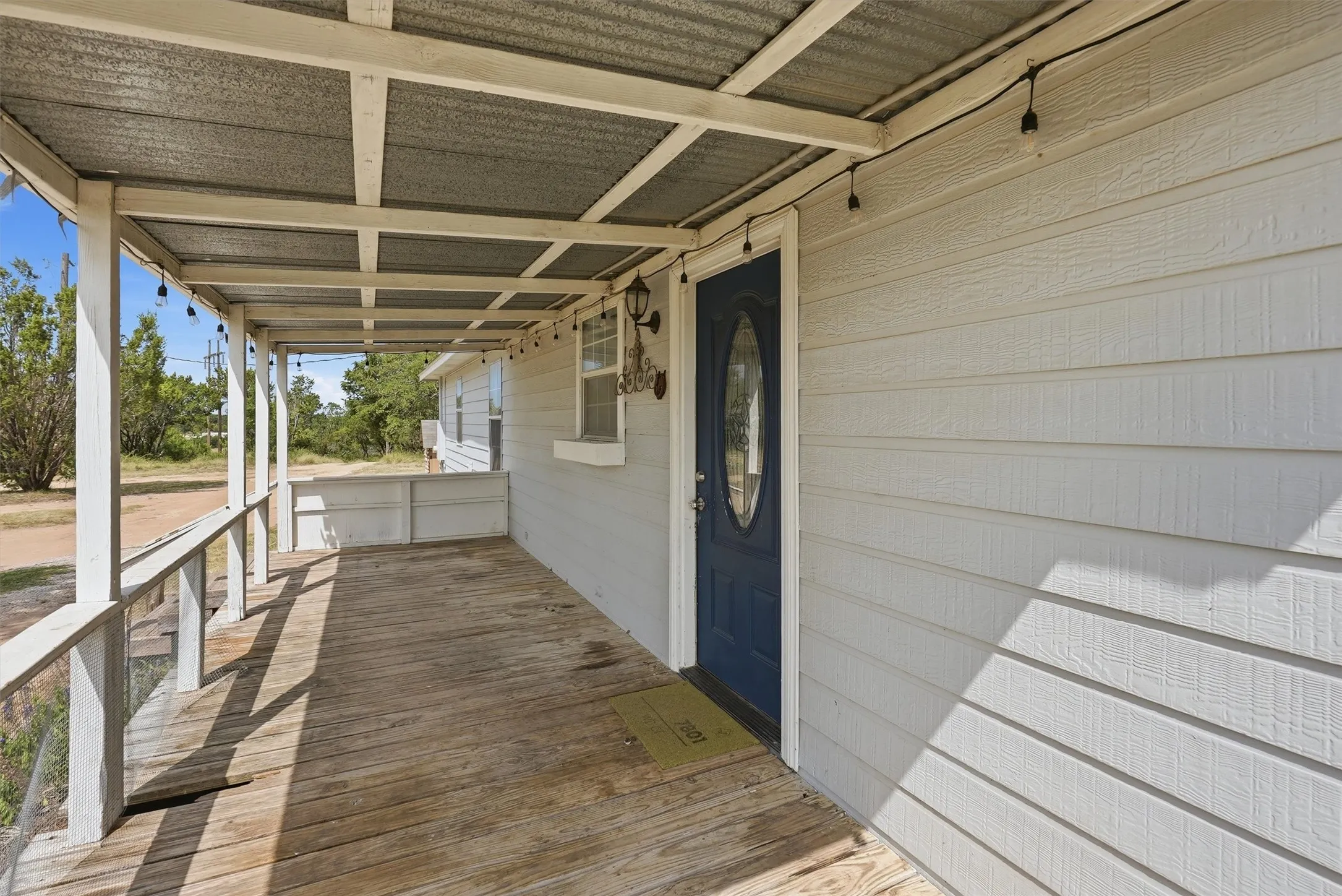 Single Family Residence For Sale in Hood County , 7801 Wd Court, Lipan, Texas 76462, 4 Bedroom, 2 Bathroom, Garage spaces, 1,910 Sqft, built in 2000, mls#21324030, Real Estate Agent in Lipan, Homes For Sale in Hood county, Homes For Sale in Lipan, Realtor in Lipan Texas, Real Estate Brokerage Independent Realty Texas, Luminita Cordes Realtor