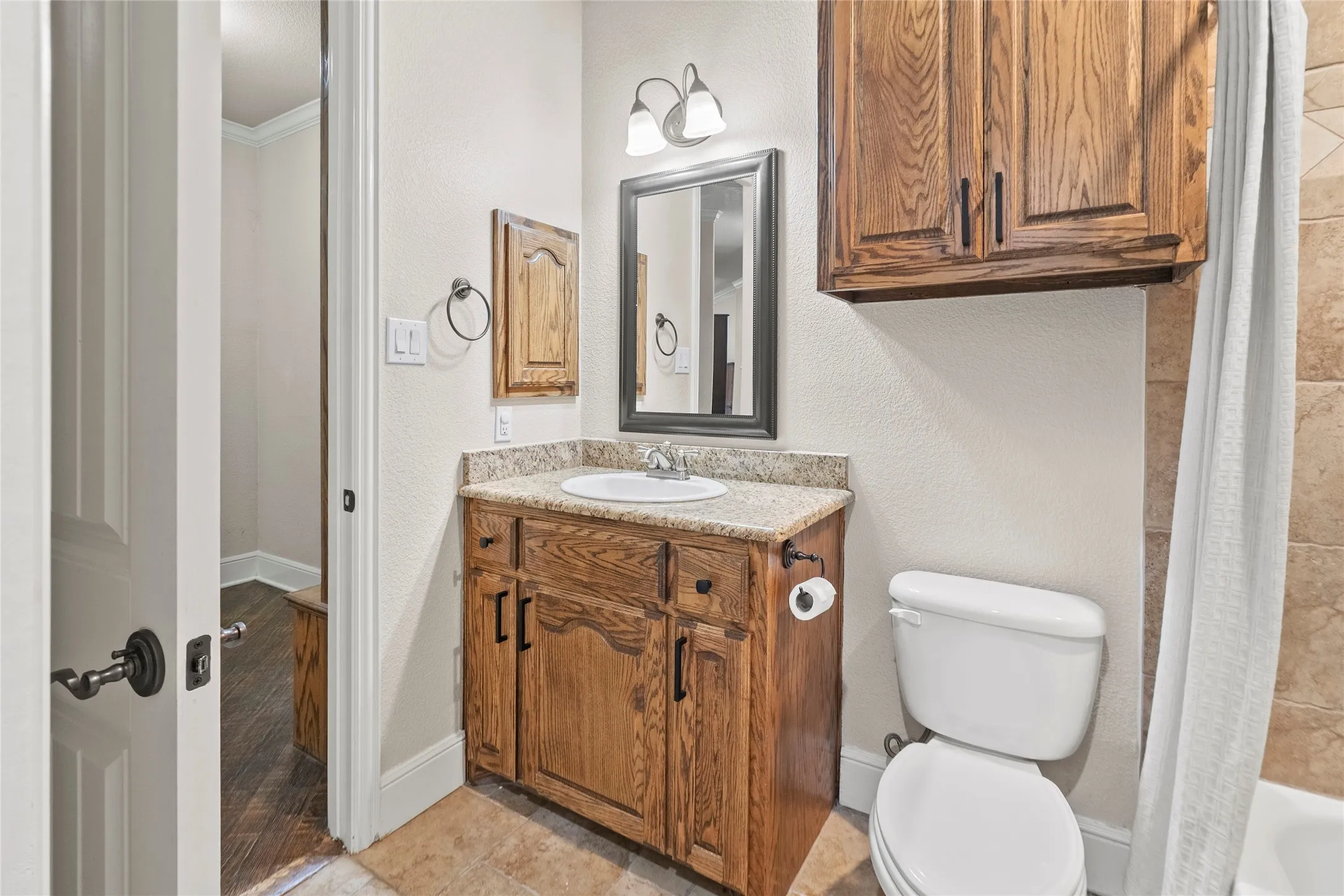 Single Family Residence For Sale in Fannin County , 239 County Road 4105, Bonham, Texas 75418, 4 Bedroom, 3 Bathroom, 3 Garage spaces, 2,600 Sqft, built in 2008, mls#21326013, Real Estate Agent in Bonham, Homes For Sale in Fannin county, Homes For Sale in Bonham, Realtor in Bonham Texas, Real Estate Brokerage Independent Realty Texas, Luminita Cordes Realtor