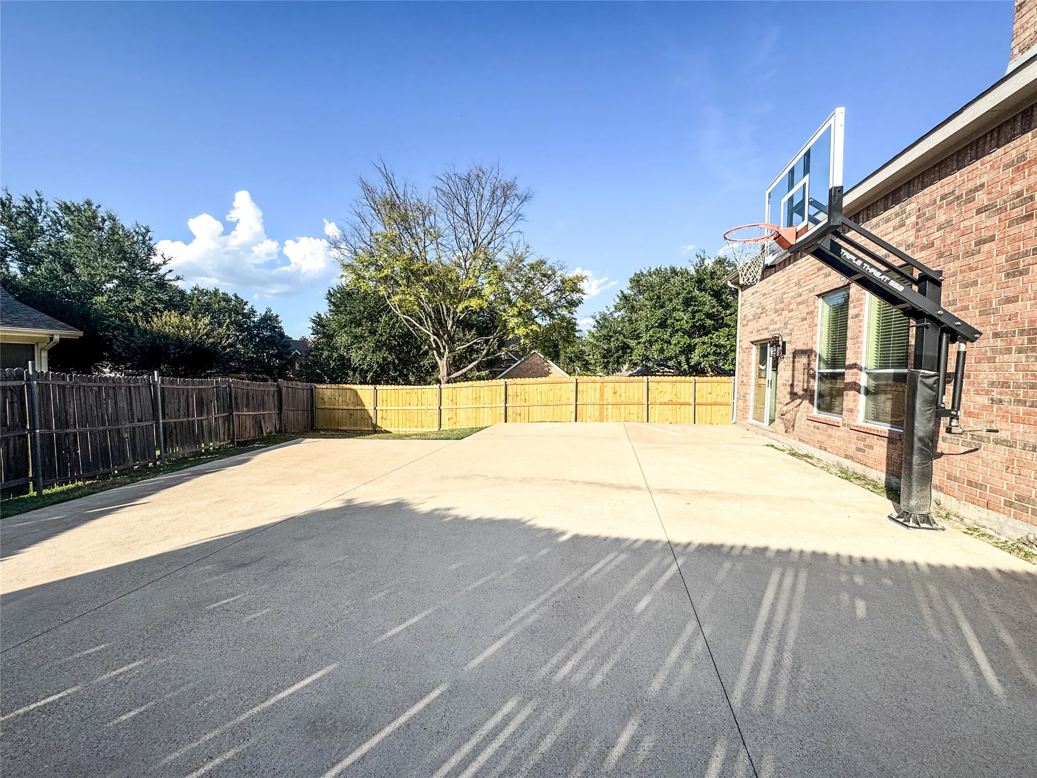 Single Family Residence For Sale in Dallas County , 403 Rock Rose Drive, Duncanville, Texas 75137, 4 Bedroom, 3 Bathroom, 2 Garage spaces, 2,152 Sqft, built in 2005, mls#21325984, Real Estate Agent in Duncanville, Homes For Sale in Dallas county, Homes For Sale in Duncanville, Realtor in Duncanville Texas, Real Estate Brokerage Independent Realty Texas, Luminita Cordes Realtor