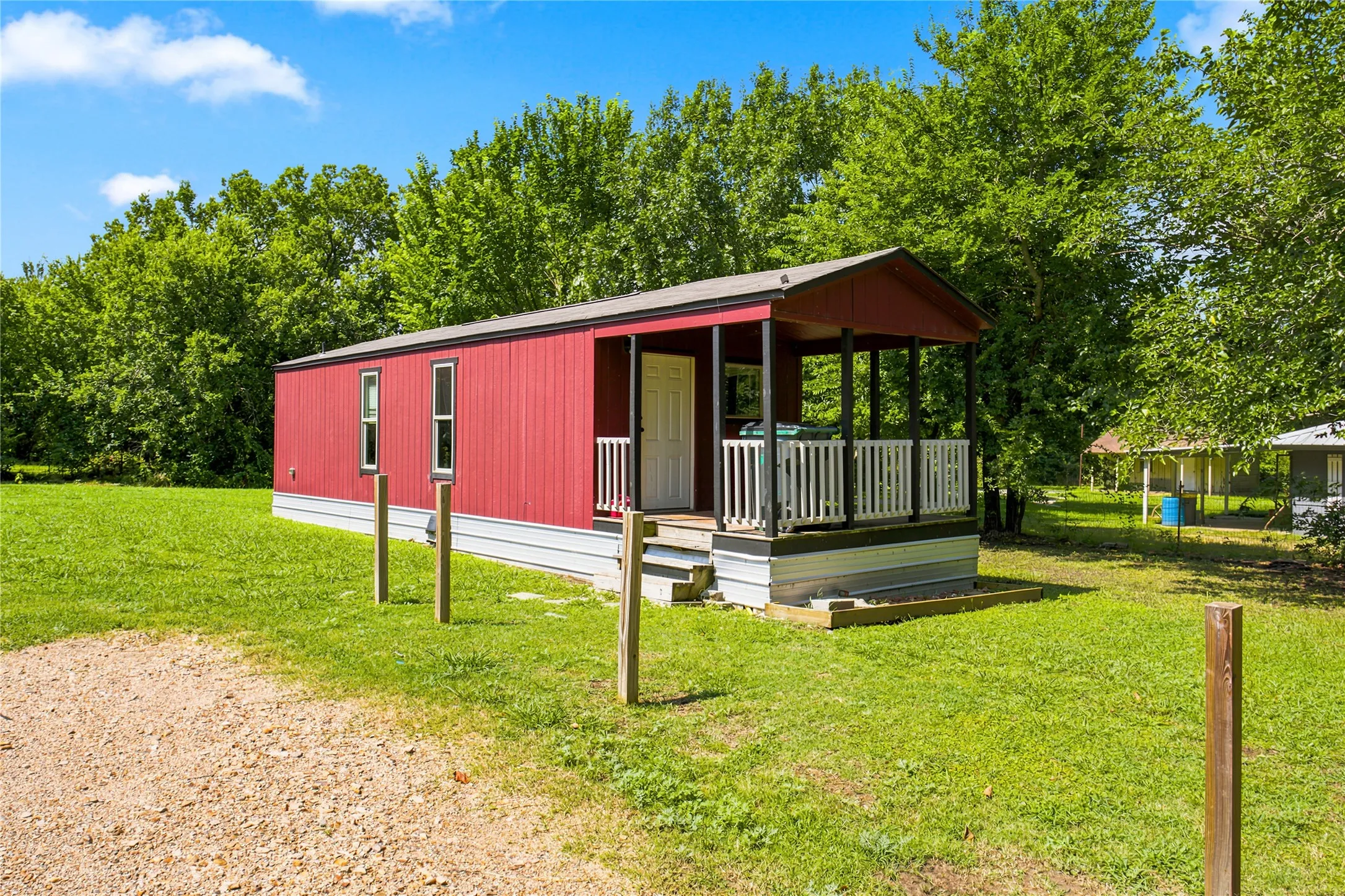 Single Family Residence For Sale in Delta County , 740 E Marshall Avenue, Cooper, Texas 75432, 1 Bedroom, 1 Bathroom, Garage spaces, 616 Sqft, built in 0, Price $87,500, mls#21325992, Real Estate Agent in Cooper, Homes For Sale in Delta county, Homes For Sale in Cooper, Realtor in Cooper Texas, Real Estate Brokerage Independent Realty Texas, Luminita Cordes Realtor