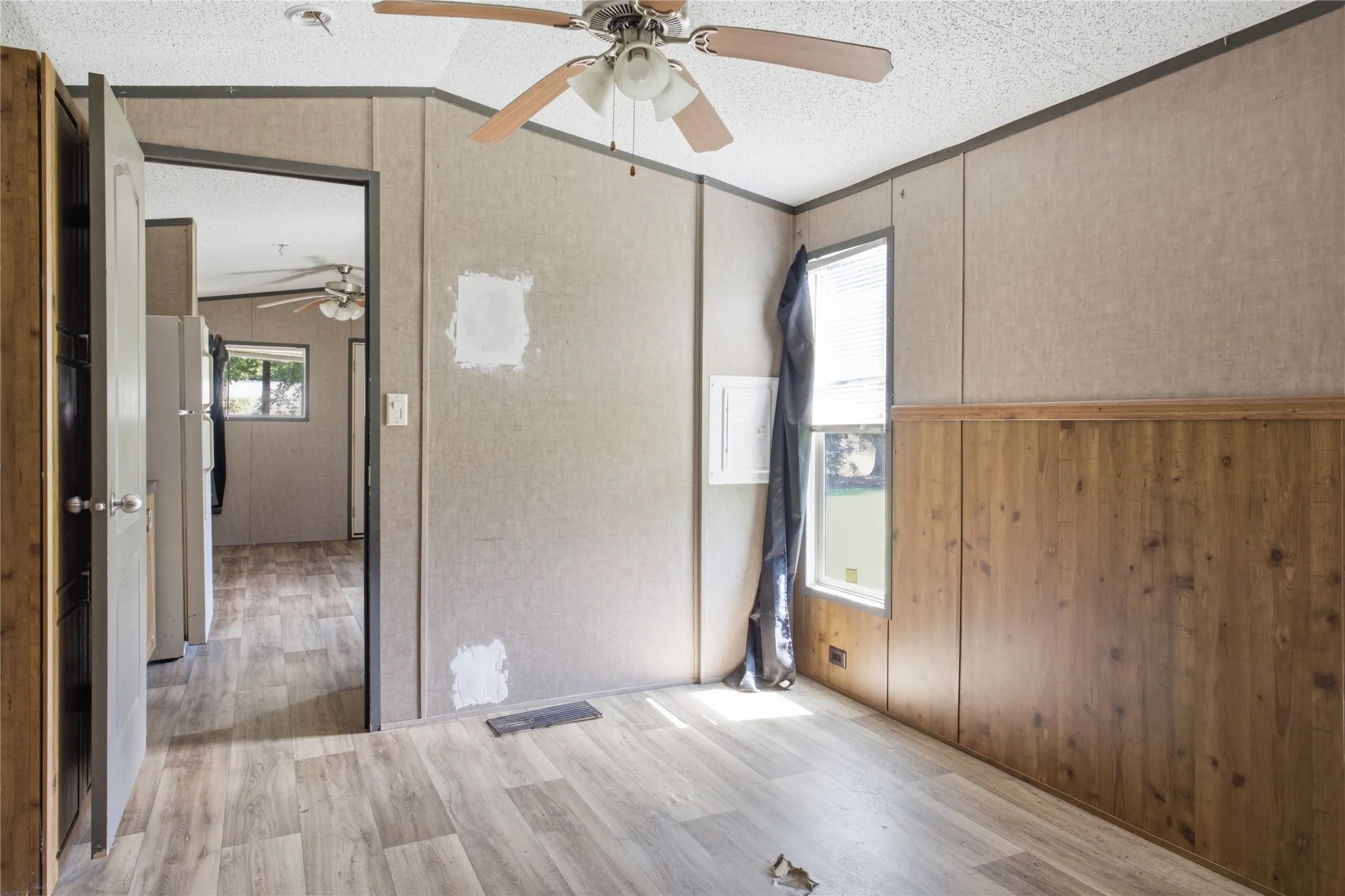 Single Family Residence For Sale in Delta County , 740 E Marshall Avenue, Cooper, Texas 75432, 1 Bedroom, 1 Bathroom, Garage spaces, 616 Sqft, built in 0, Price $87,500, mls#21325992, Real Estate Agent in Cooper, Homes For Sale in Delta county, Homes For Sale in Cooper, Realtor in Cooper Texas, Real Estate Brokerage Independent Realty Texas, Luminita Cordes Realtor
