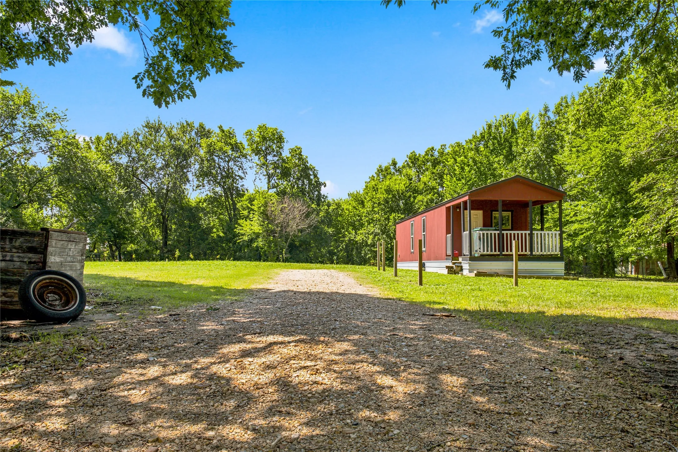 Single Family Residence For Sale in Delta County , 740 E Marshall Avenue, Cooper, Texas 75432, 1 Bedroom, 1 Bathroom, Garage spaces, 616 Sqft, built in 0, Price $87,500, mls#21325992, Real Estate Agent in Cooper, Homes For Sale in Delta county, Homes For Sale in Cooper, Realtor in Cooper Texas, Real Estate Brokerage Independent Realty Texas, Luminita Cordes Realtor