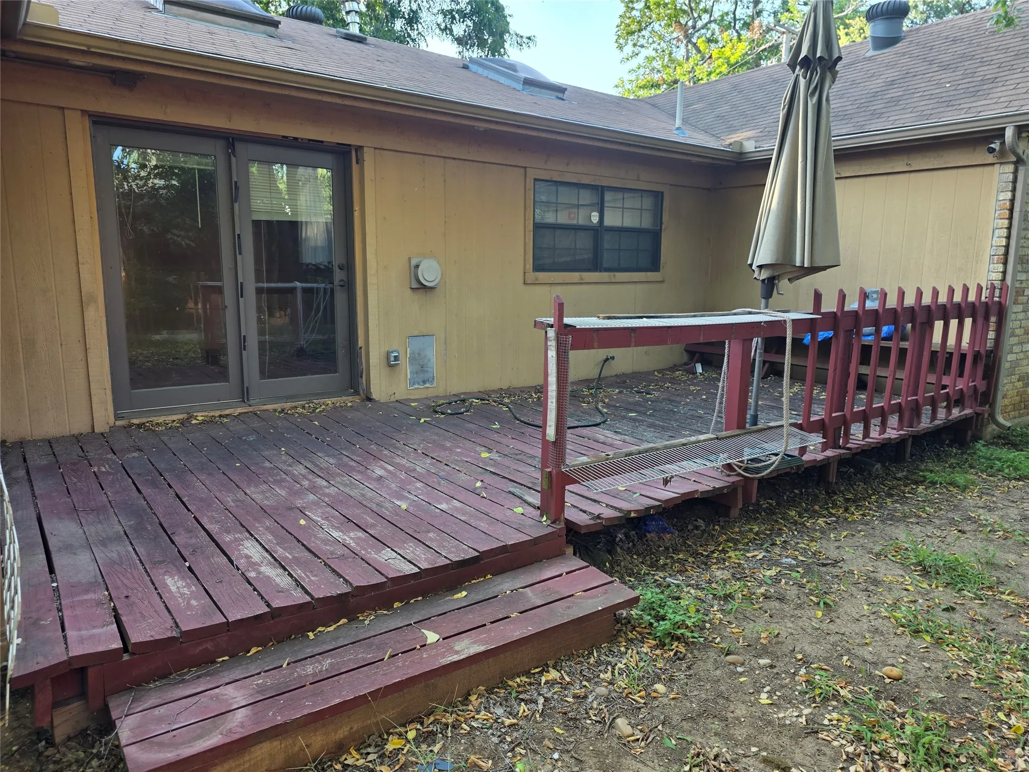 Single Family Residence For Sale in Tarrant County , 2216 Daisy Lane, Fort Worth, Texas 76111, 3 Bedroom, 2 Bathroom, Garage spaces, 1,550 Sqft, built in 1928, mls#21324709, Real Estate Agent in Fort Worth, Homes For Sale in Tarrant county, Homes For Sale in Fort Worth, Realtor in Fort Worth Texas, Real Estate Brokerage Independent Realty Texas, Luminita Cordes Realtor