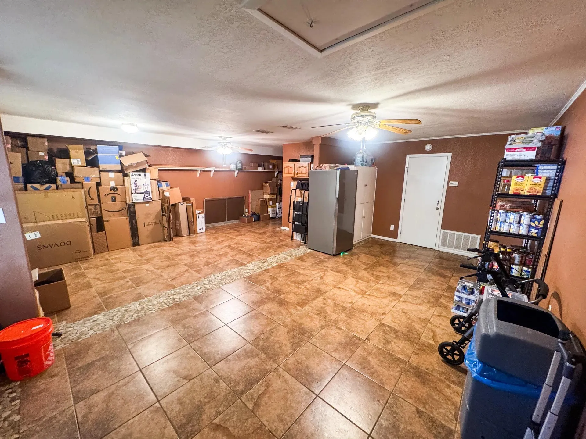 Single Family Residence For Sale in Cass County , 316 County Road 2750, Hughes Springs, Texas 75656, 3 Bedroom, 3 Bathroom, Garage spaces, 2,694 Sqft, built in 1976, mls#21326018, Real Estate Agent in Hughes Springs, Homes For Sale in Cass county, Homes For Sale in Hughes Springs, Realtor in Hughes Springs Texas, Real Estate Brokerage Independent Realty Texas, Luminita Cordes Realtor