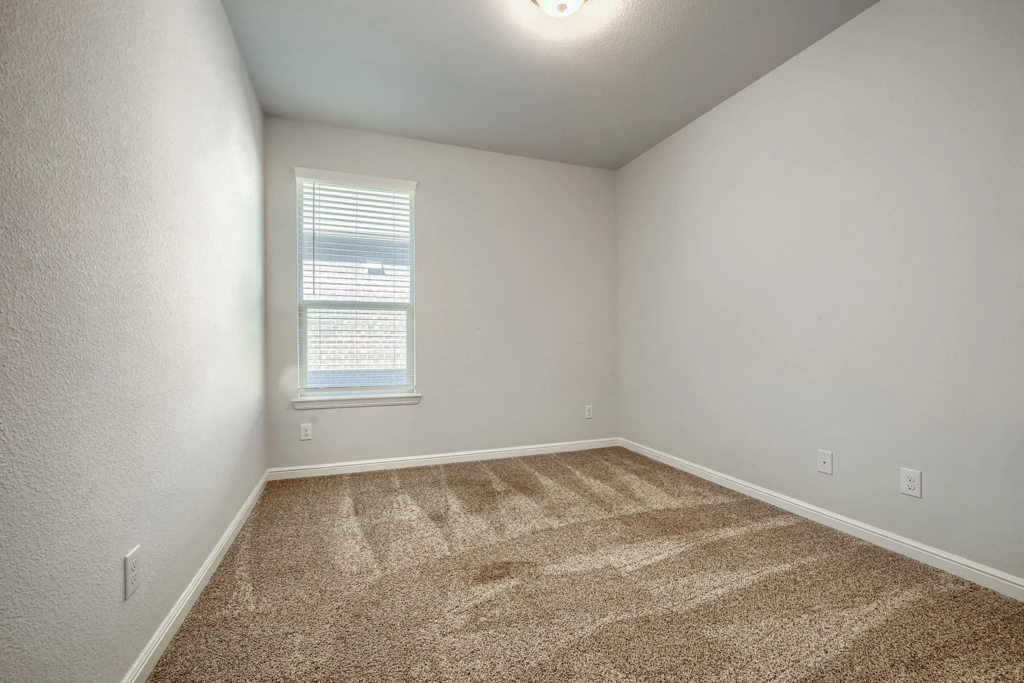 Single Family Residence For Rent in Denton County , 936 Meadows Drive, Argyle, Texas 76226, 4 Bedroom, 2 Bathroom, 2 Garage spaces, 2,033 Sqft, built in 2019, mls#21326001, Real Estate Agent in Argyle, Homes For Rent in Denton county, Homes For Rent in Argyle, Realtor in Argyle Texas, Real Estate Brokerage Independent Realty Texas, Luminita Cordes Realtor