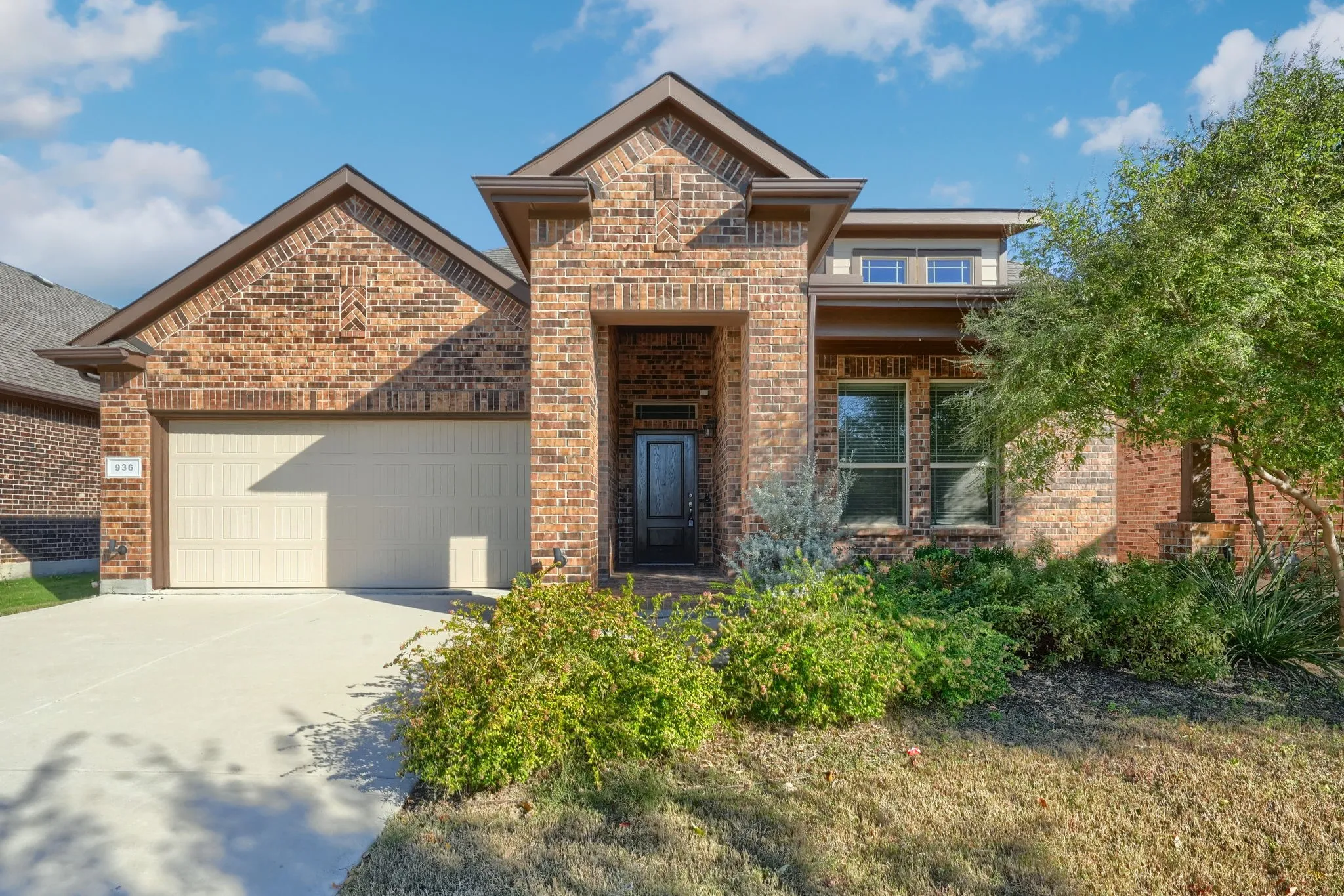 Single Family Residence For Rent in Denton County , 936 Meadows Drive, Argyle, Texas 76226, 4 Bedroom, 2 Bathroom, 2 Garage spaces, 2,033 Sqft, built in 2019, mls#21326001, Real Estate Agent in Argyle, Homes For Rent in Denton county, Homes For Rent in Argyle, Realtor in Argyle Texas, Real Estate Brokerage Independent Realty Texas, Luminita Cordes Realtor