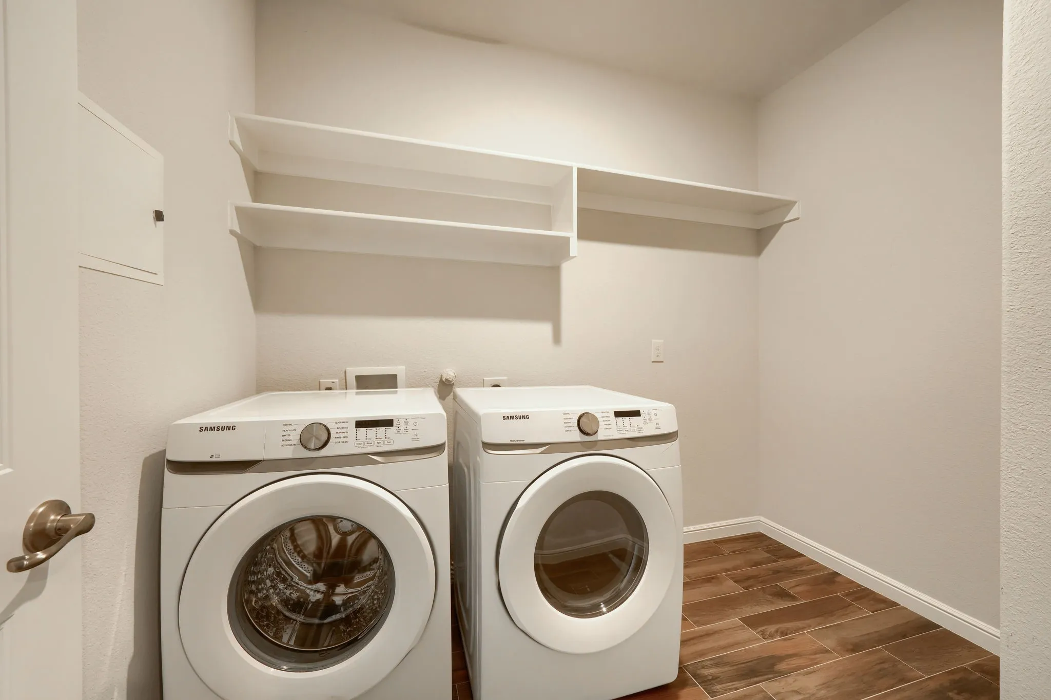 Single Family Residence For Rent in Denton County , 936 Meadows Drive, Argyle, Texas 76226, 4 Bedroom, 2 Bathroom, 2 Garage spaces, 2,033 Sqft, built in 2019, mls#21326001, Real Estate Agent in Argyle, Homes For Rent in Denton county, Homes For Rent in Argyle, Realtor in Argyle Texas, Real Estate Brokerage Independent Realty Texas, Luminita Cordes Realtor