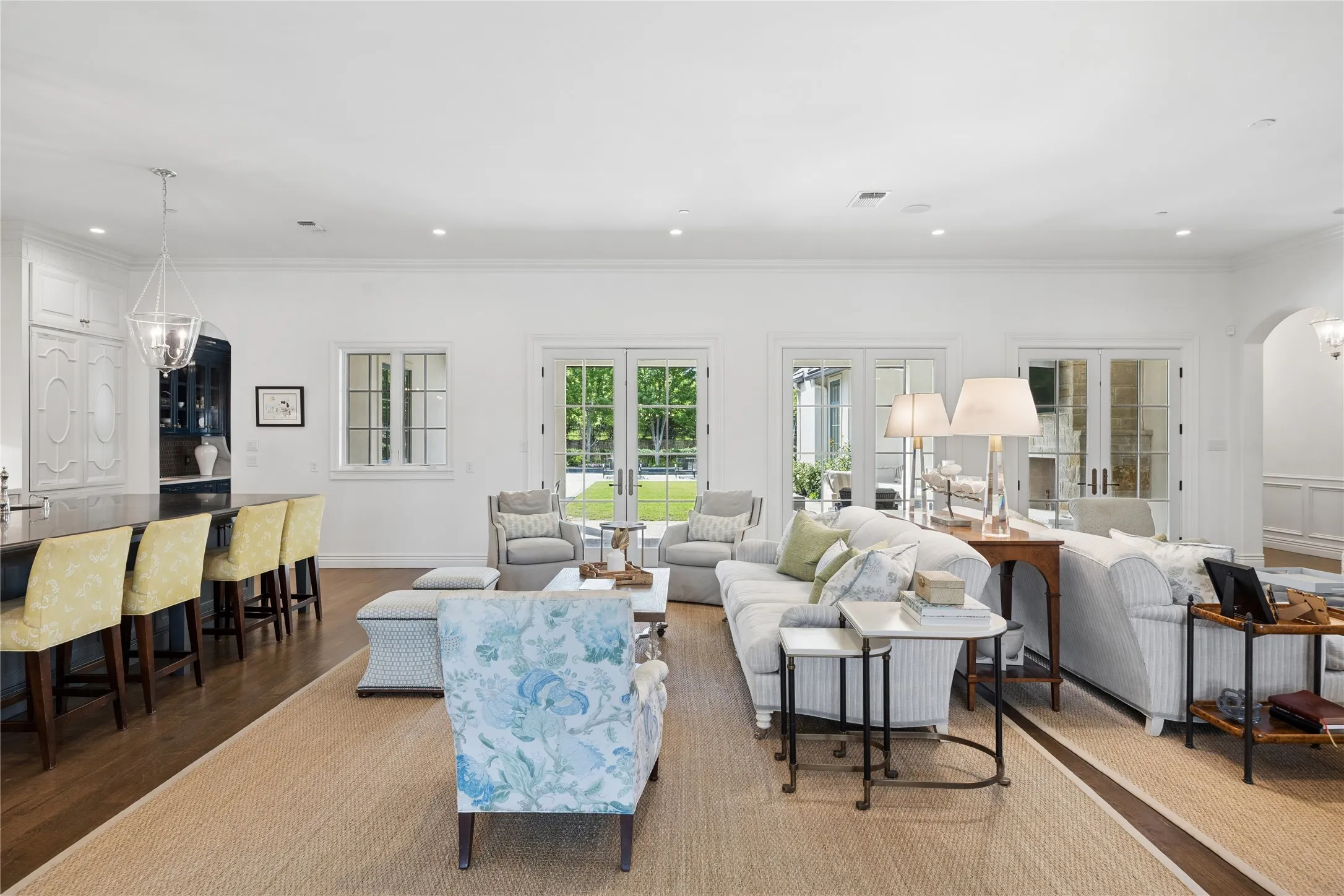 Single Family Residence For Sale in Tarrant County , 2021 Granada Trail, Westlake, Texas 76262, 4 Bedroom, 7 Bathroom, 4 Garage spaces, 7,101 Sqft, built in 2016, mls#21312000, Real Estate Agent in Westlake, Homes For Sale in Tarrant county, Homes For Sale in Westlake, Realtor in Westlake Texas, Real Estate Brokerage Independent Realty Texas, Luminita Cordes Realtor