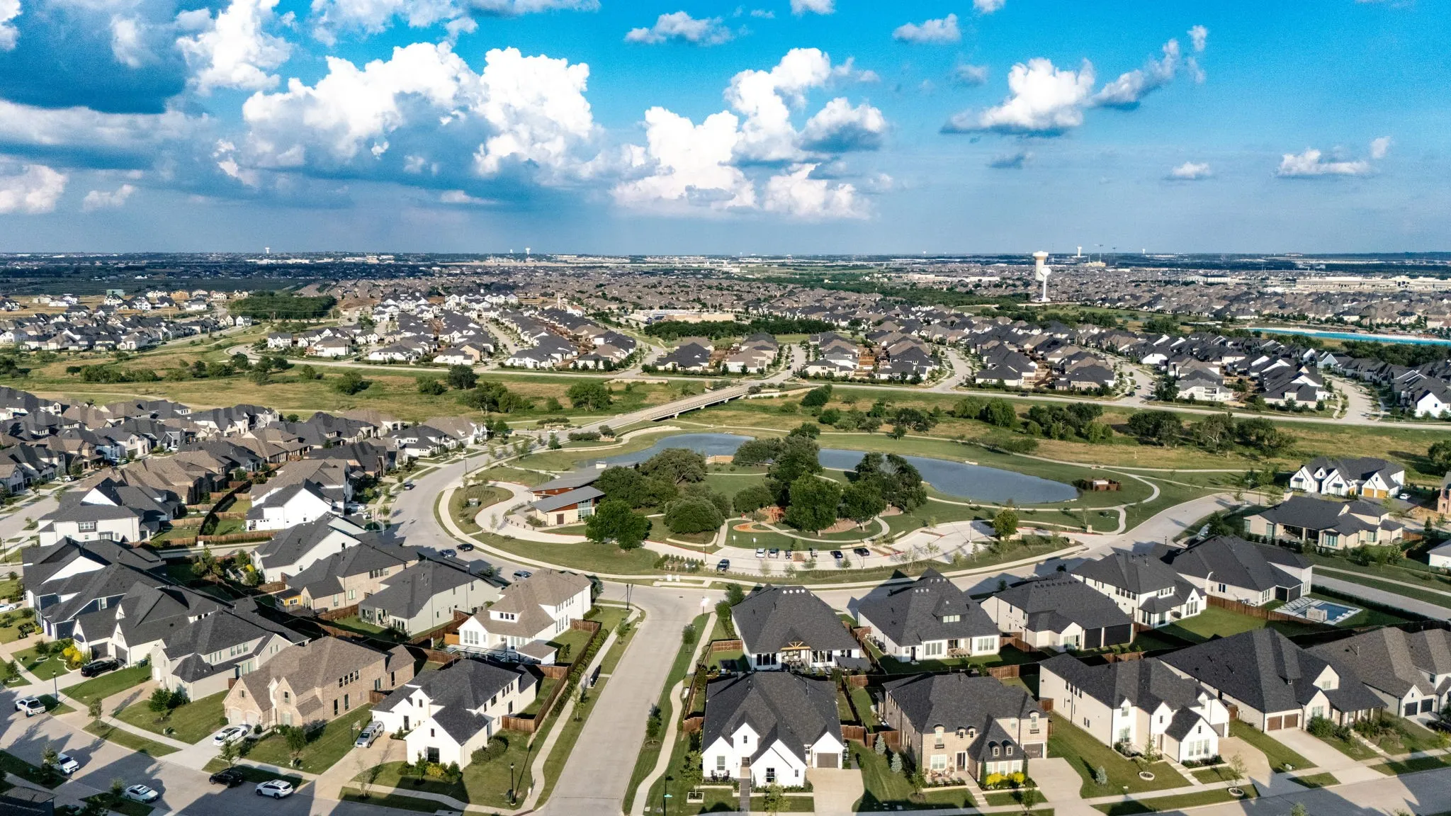 Single Family Residence For Sale in Denton County , 4511 Walnut Grove Lane, Prosper, Texas 75078, 5 Bedroom, 4 Bathroom, 3 Garage spaces, 3,583 Sqft, built in 2022, mls#21326043, Real Estate Agent in Prosper, Homes For Sale in Denton county, Homes For Sale in Prosper, Realtor in Prosper Texas, Real Estate Brokerage Independent Realty Texas, Luminita Cordes Realtor