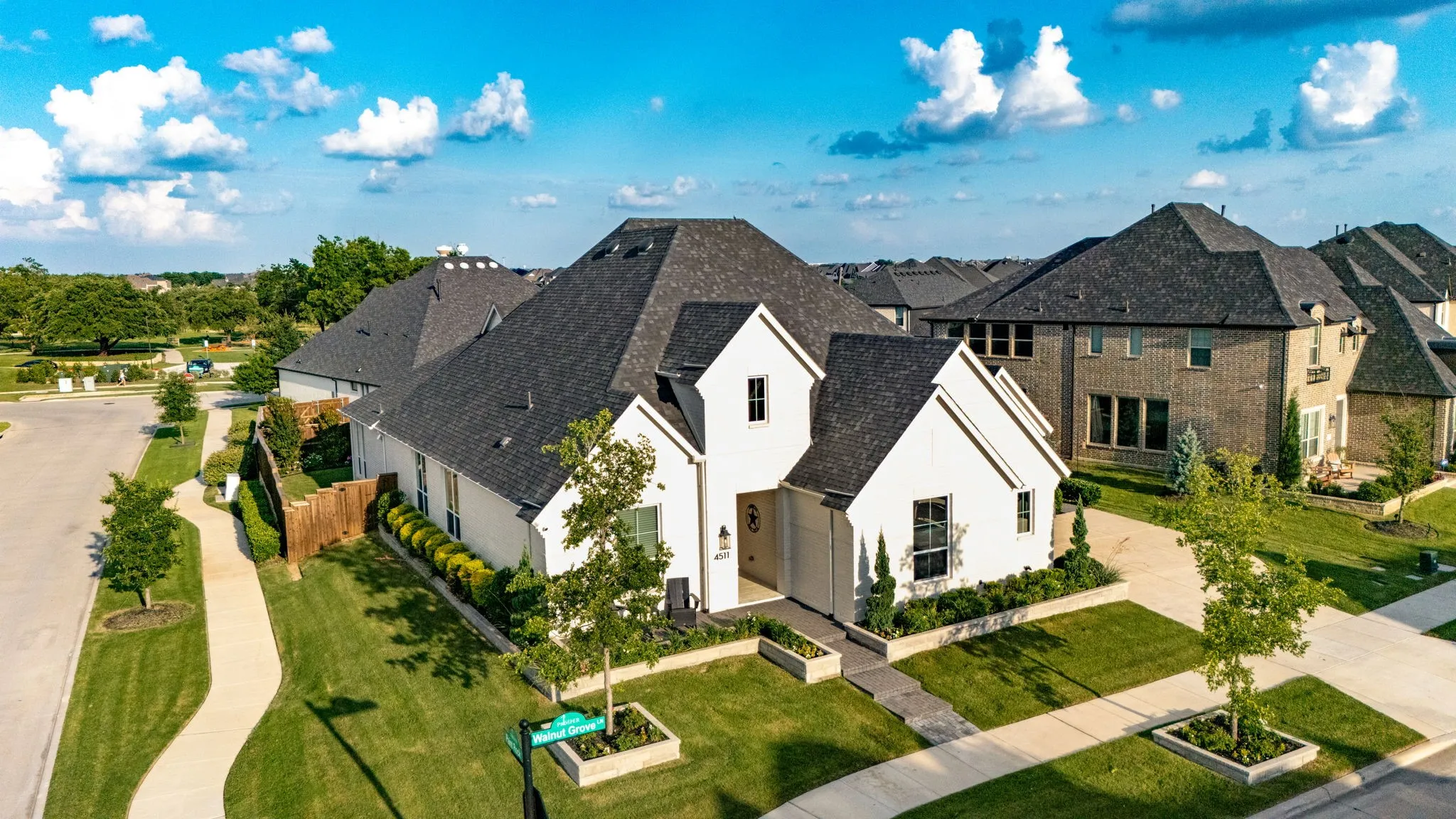 Single Family Residence For Sale in Denton County , 4511 Walnut Grove Lane, Prosper, Texas 75078, 5 Bedroom, 4 Bathroom, 3 Garage spaces, 3,583 Sqft, built in 2022, mls#21326043, Real Estate Agent in Prosper, Homes For Sale in Denton county, Homes For Sale in Prosper, Realtor in Prosper Texas, Real Estate Brokerage Independent Realty Texas, Luminita Cordes Realtor