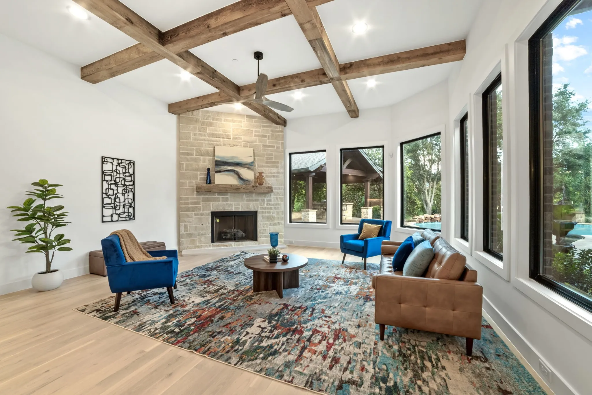 Family room overlooking backyard pool
