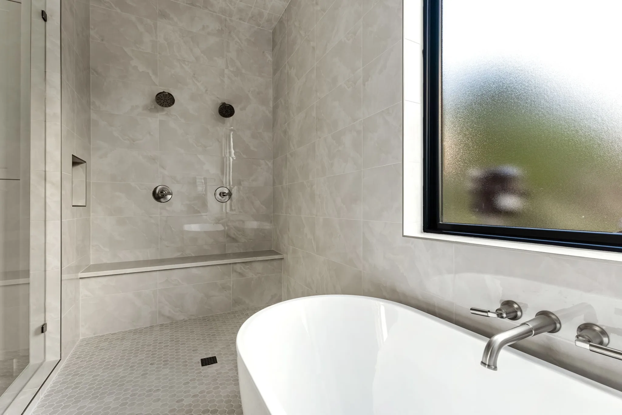 Dual shower heads