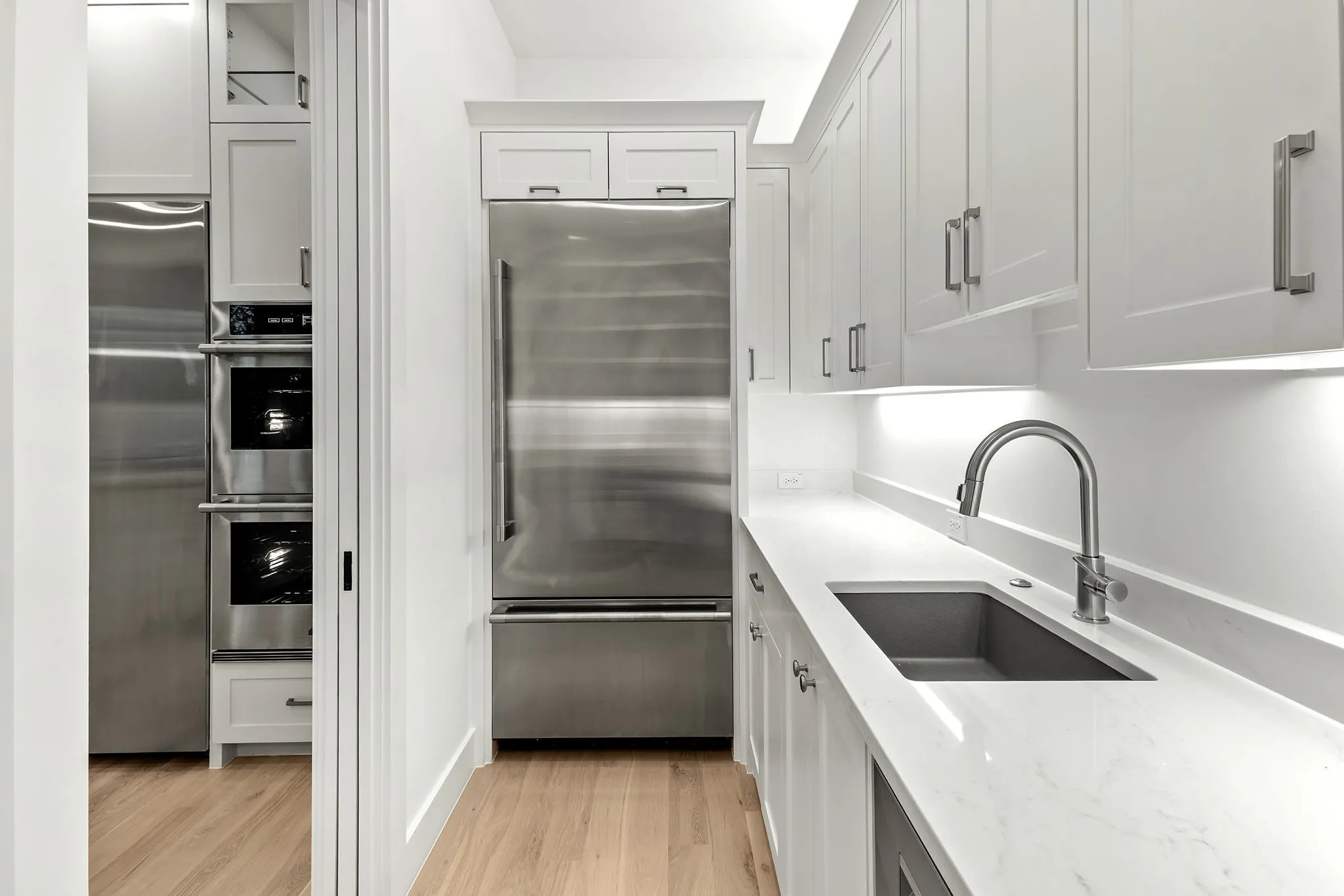 Second refrigerator and freezer Jennair