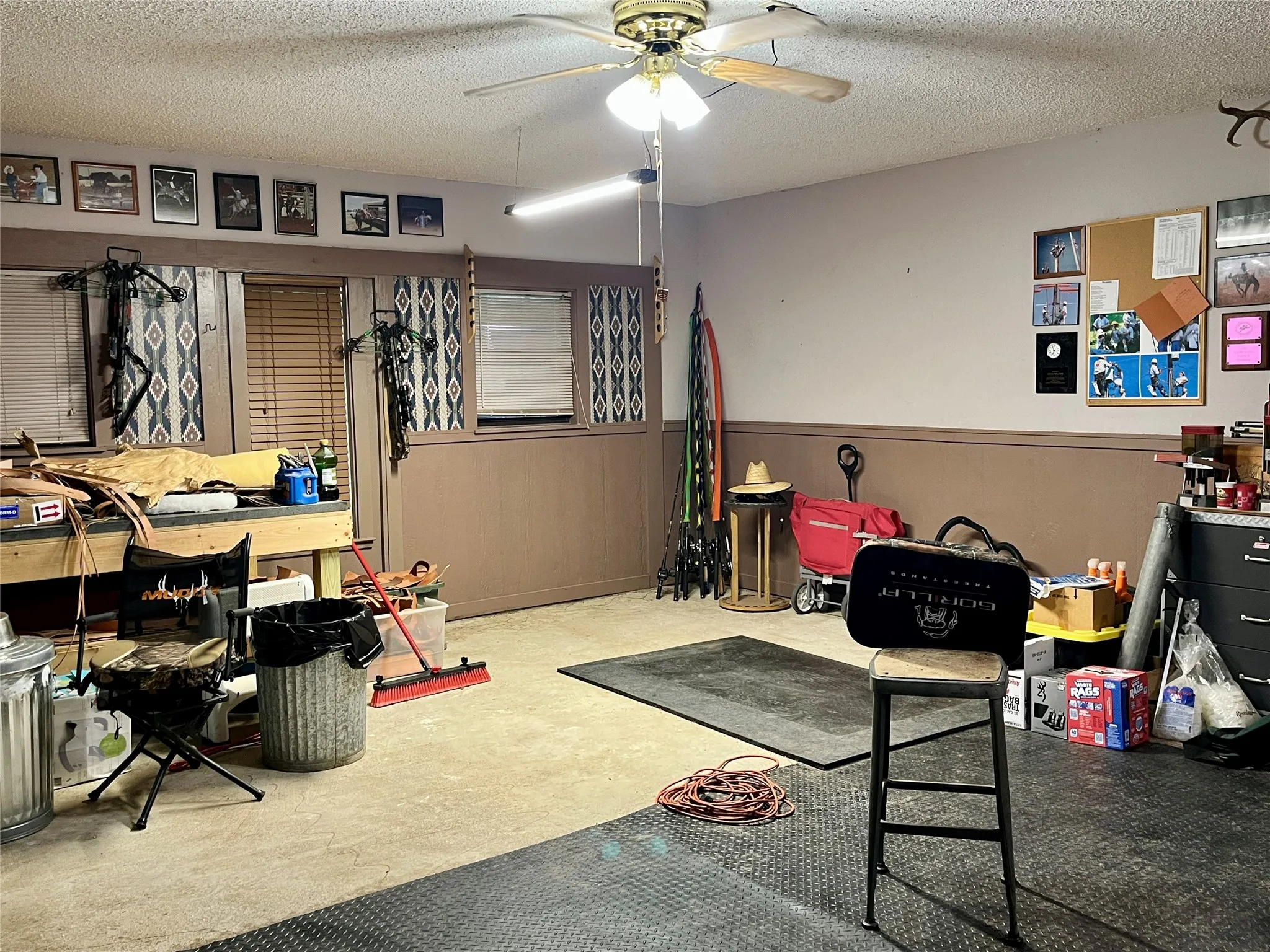 Single Family Residence For Sale in Erath County , 947 County Road 239, Hico, Texas 76457, 3 Bedroom, 2 Bathroom, Garage spaces, 2,210 Sqft, built in 1996, Price $1,050,000, mls#21326081, Real Estate Agent in Hico, Homes For Sale in Erath county, Homes For Sale in Hico, Realtor in Hico Texas, Real Estate Brokerage Independent Realty Texas, Luminita Cordes Realtor