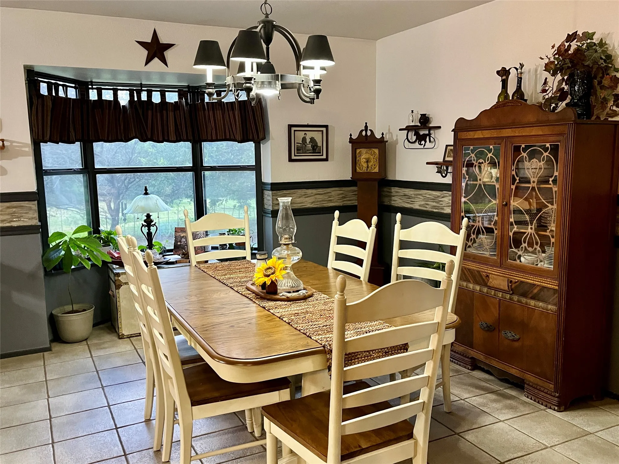 Single Family Residence For Sale in Erath County , 947 County Road 239, Hico, Texas 76457, 3 Bedroom, 2 Bathroom, Garage spaces, 2,210 Sqft, built in 1996, Price $1,050,000, mls#21326081, Real Estate Agent in Hico, Homes For Sale in Erath county, Homes For Sale in Hico, Realtor in Hico Texas, Real Estate Brokerage Independent Realty Texas, Luminita Cordes Realtor
