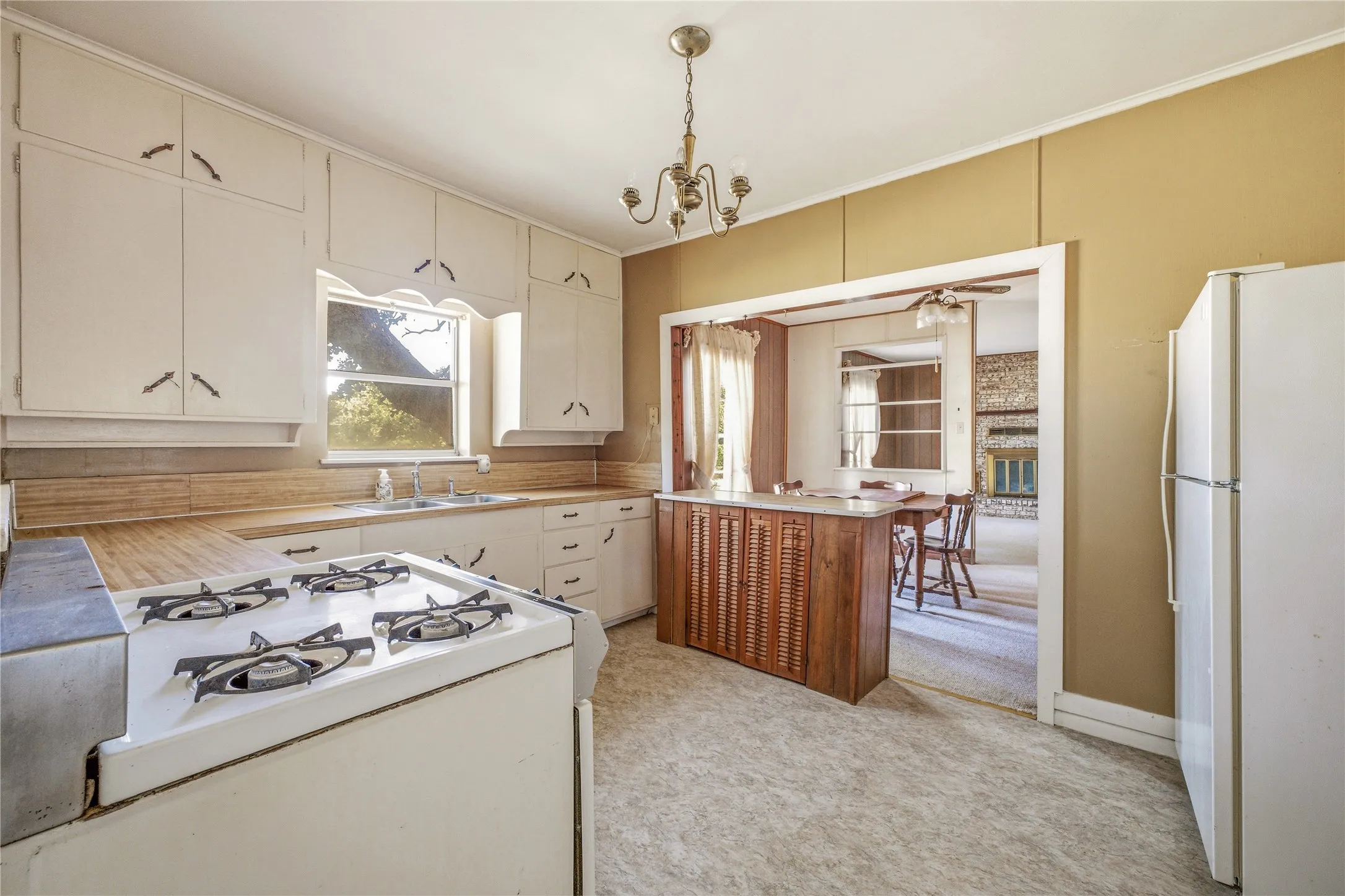 Single Family Residence For Sale in Comanche County , 1700 Fm 679, Gorman, Texas 76454, 4 Bedroom, 1 Bathroom, Garage spaces, 1,518 Sqft, built in 1965, mls#21325206, Real Estate Agent in Gorman, Homes For Sale in Comanche county, Homes For Sale in Gorman, Realtor in Gorman Texas, Real Estate Brokerage Independent Realty Texas, Luminita Cordes Realtor