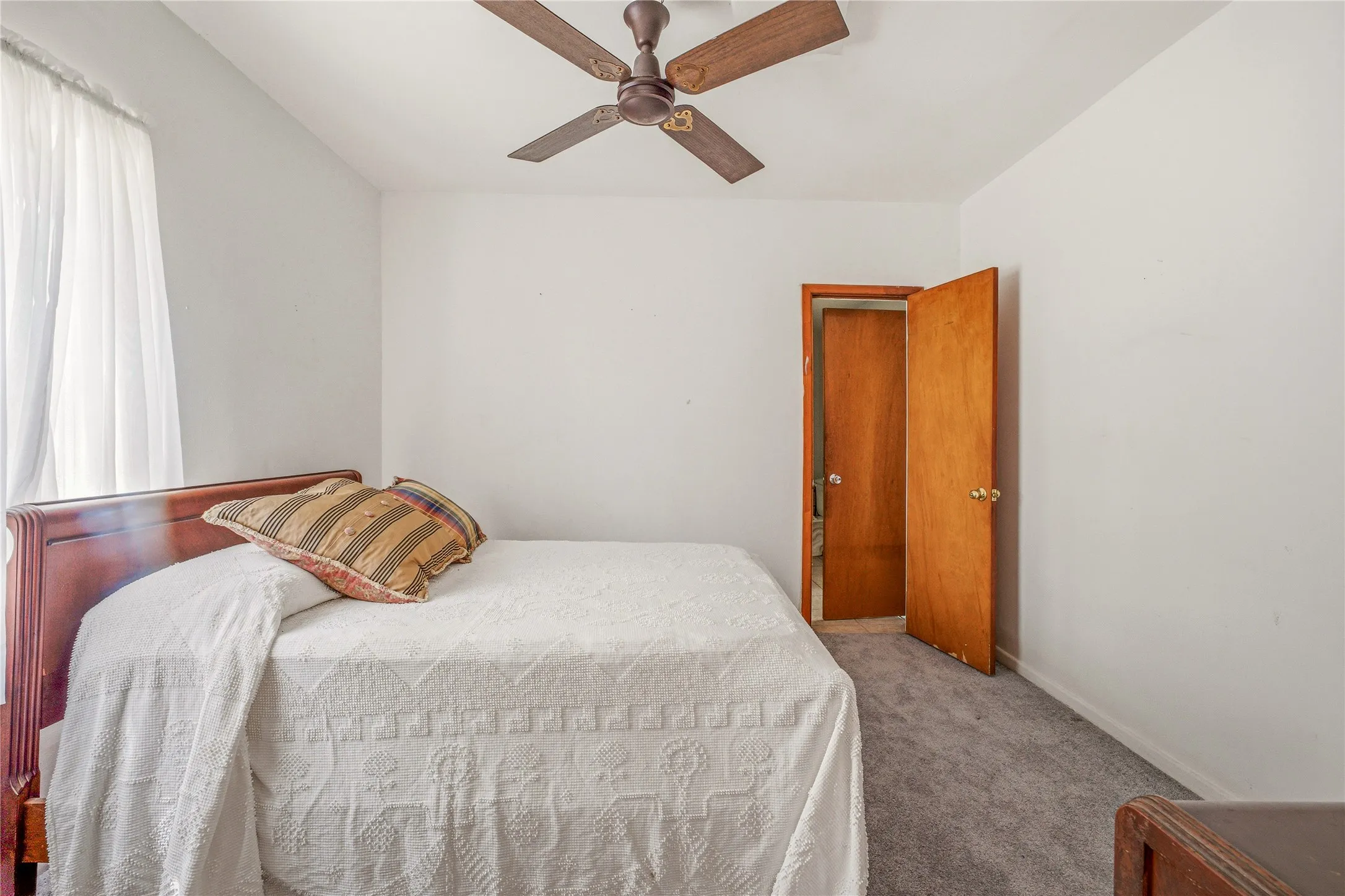 Single Family Residence For Sale in Comanche County , 1700 Fm 679, Gorman, Texas 76454, 4 Bedroom, 1 Bathroom, Garage spaces, 1,518 Sqft, built in 1965, mls#21325206, Real Estate Agent in Gorman, Homes For Sale in Comanche county, Homes For Sale in Gorman, Realtor in Gorman Texas, Real Estate Brokerage Independent Realty Texas, Luminita Cordes Realtor
