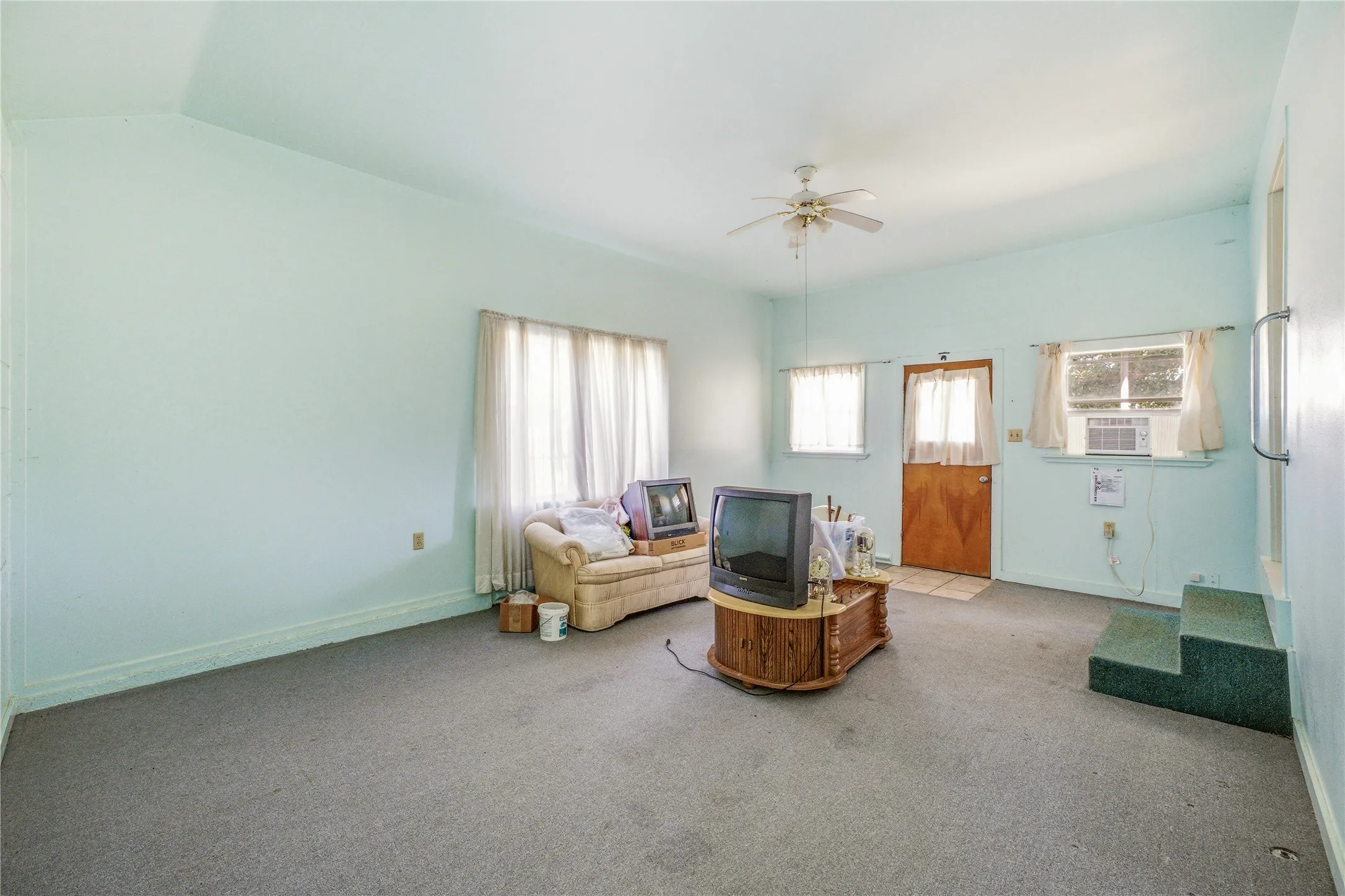 Single Family Residence For Sale in Comanche County , 1700 Fm 679, Gorman, Texas 76454, 4 Bedroom, 1 Bathroom, Garage spaces, 1,518 Sqft, built in 1965, mls#21325206, Real Estate Agent in Gorman, Homes For Sale in Comanche county, Homes For Sale in Gorman, Realtor in Gorman Texas, Real Estate Brokerage Independent Realty Texas, Luminita Cordes Realtor