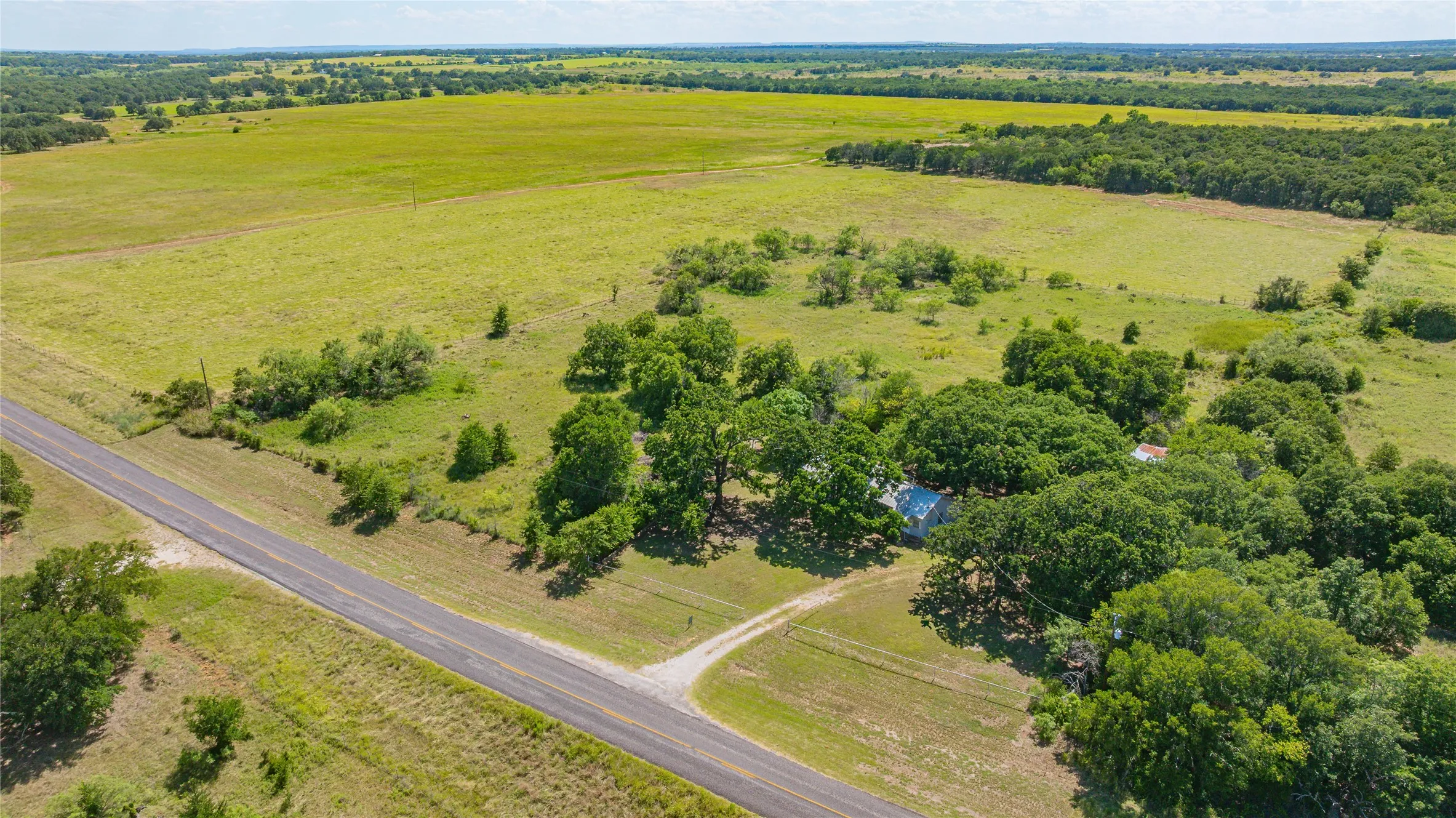 Single Family Residence For Sale in Comanche County , 1700 Fm 679, Gorman, Texas 76454, 4 Bedroom, 1 Bathroom, Garage spaces, 1,518 Sqft, built in 1965, mls#21325206, Real Estate Agent in Gorman, Homes For Sale in Comanche county, Homes For Sale in Gorman, Realtor in Gorman Texas, Real Estate Brokerage Independent Realty Texas, Luminita Cordes Realtor
