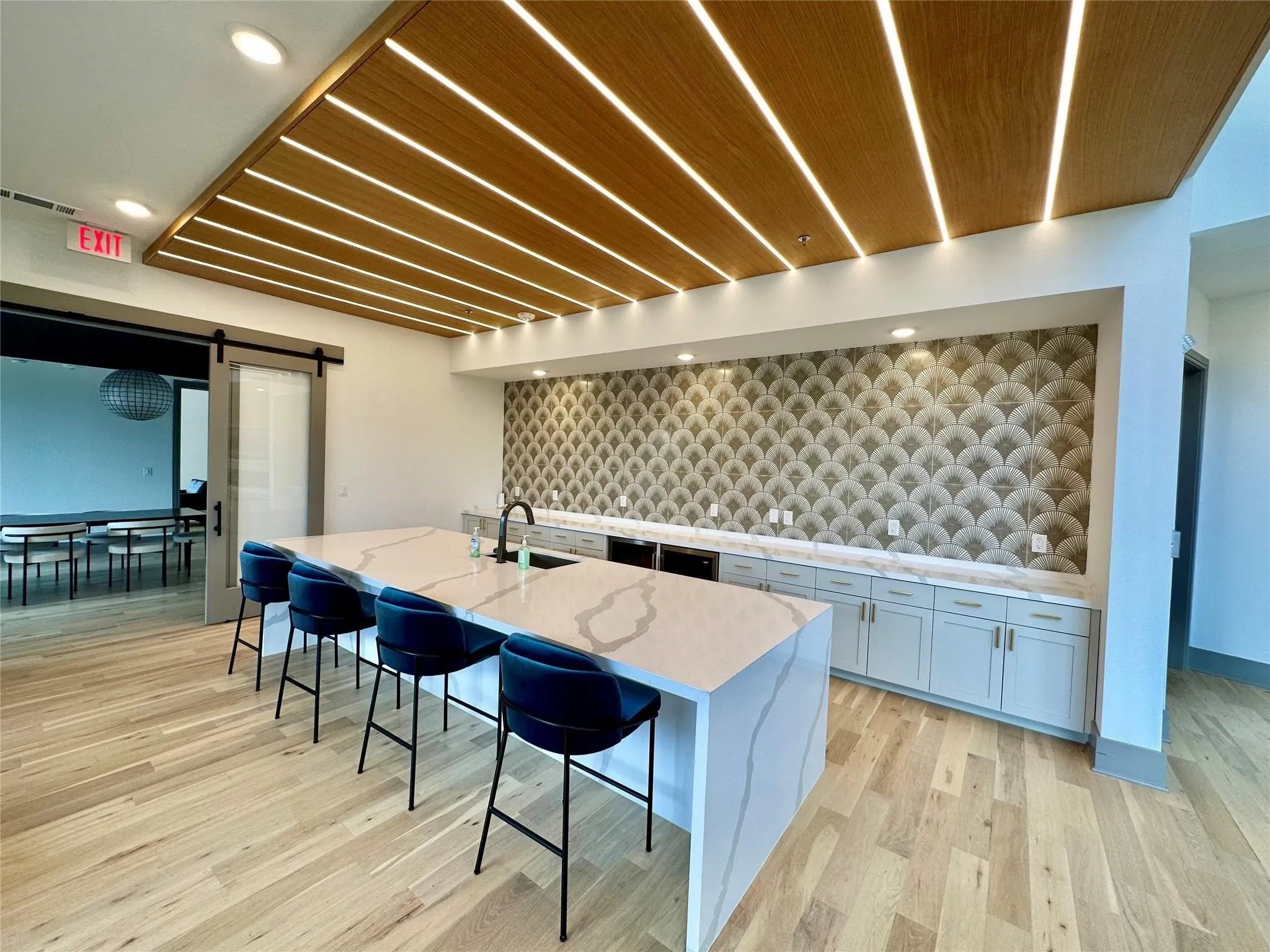 Condominium For Rent in Dallas County , 2700 Old Denton Road 4421, Carrollton, Texas 75007, 1 Bedroom, 1 Bathroom, Garage spaces, 835 Sqft, built in 2023, mls#21326085, Real Estate Agent in Carrollton, Homes For Rent in Dallas county, Homes For Rent in Carrollton, Realtor in Carrollton Texas, Real Estate Brokerage Independent Realty Texas, Luminita Cordes Realtor