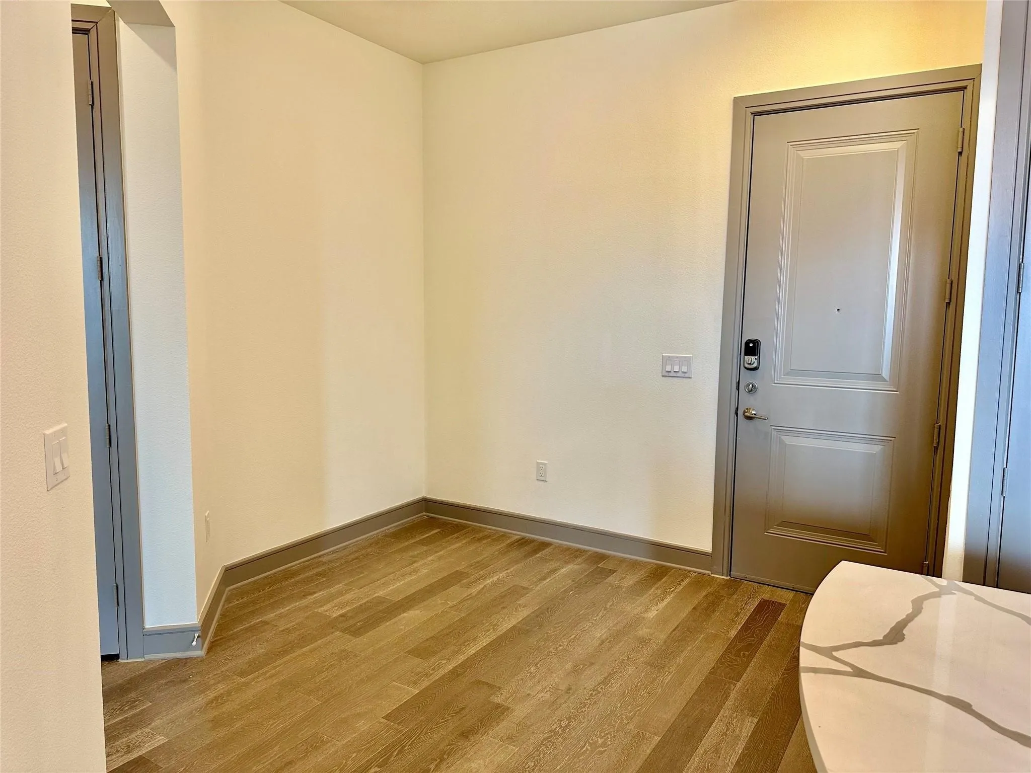 Condominium For Rent in Dallas County , 2700 Old Denton Road 4421, Carrollton, Texas 75007, 1 Bedroom, 1 Bathroom, Garage spaces, 835 Sqft, built in 2023, mls#21326085, Real Estate Agent in Carrollton, Homes For Rent in Dallas county, Homes For Rent in Carrollton, Realtor in Carrollton Texas, Real Estate Brokerage Independent Realty Texas, Luminita Cordes Realtor