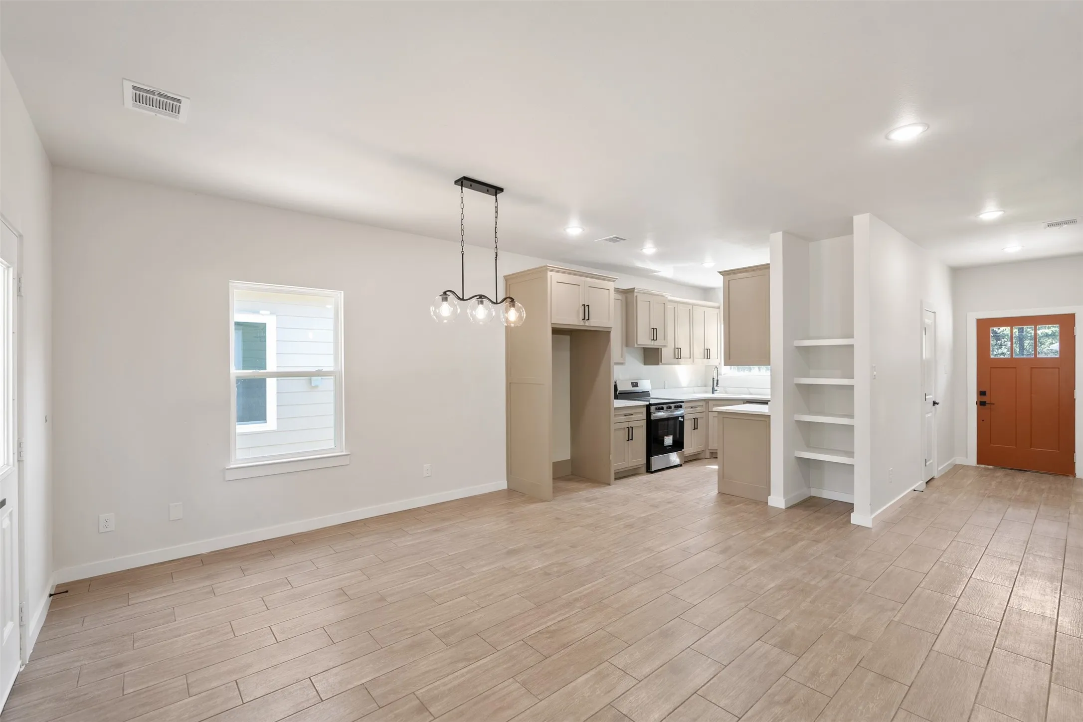 Single Family Residence For Sale in Henderson County , 130 Arapaho Trail, Mabank, Texas 75156, 3 Bedroom, 2 Bathroom, Garage spaces, 1,200 Sqft, built in 2026, mls#21326053, Real Estate Agent in Mabank, Homes For Sale in Henderson county, Homes For Sale in Mabank, Realtor in Mabank Texas, Real Estate Brokerage Independent Realty Texas, Luminita Cordes Realtor