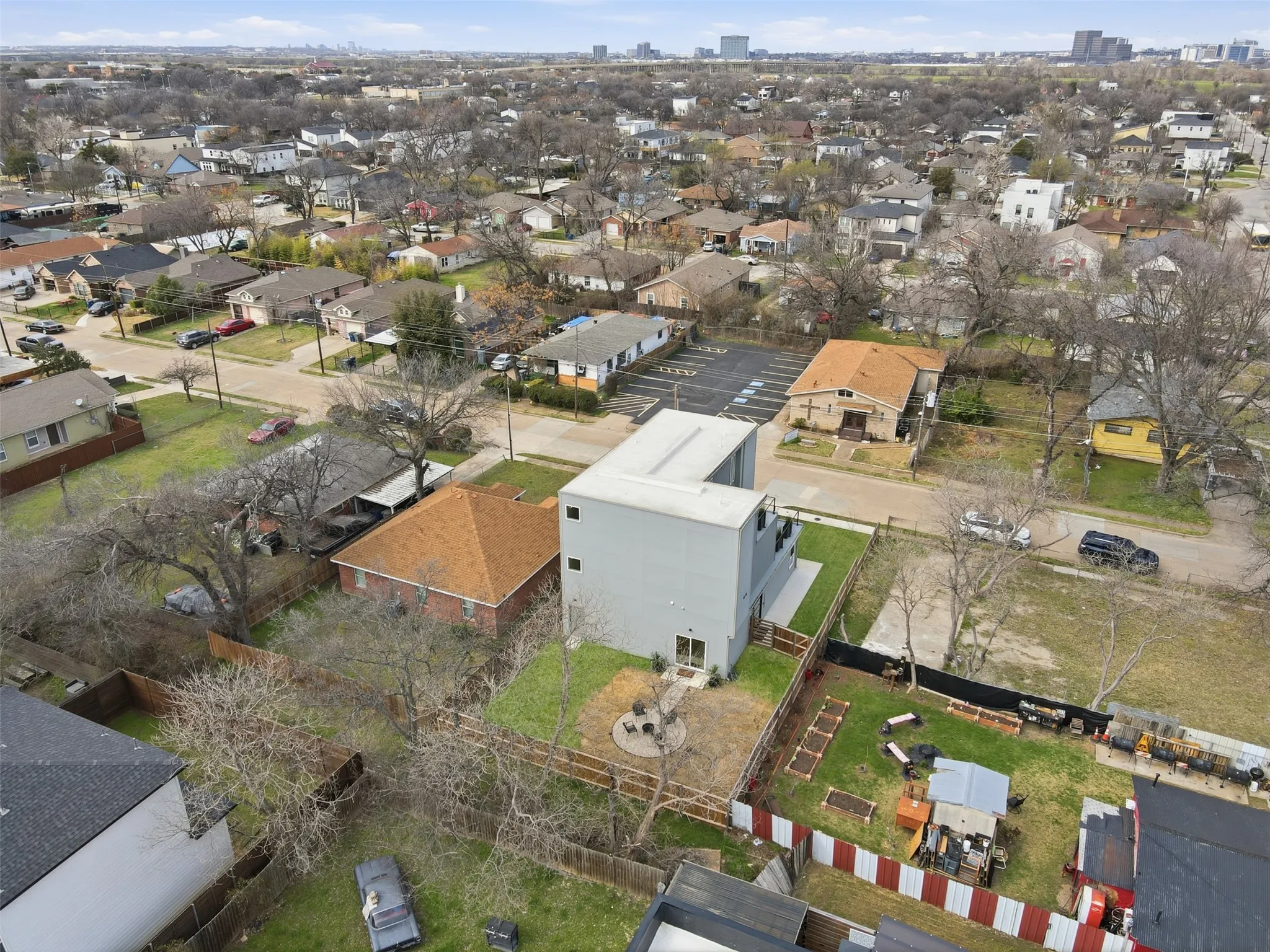 Single Family Residence For Sale in Dallas County , 1810 Kraft Street, Dallas, Texas 75212, 4 Bedroom, 3 Bathroom, 2 Garage spaces, 2,995 Sqft, built in 2024, mls#21326060, Real Estate Agent in Dallas, Homes For Sale in Dallas county, Homes For Sale in Dallas, Realtor in Dallas Texas, Real Estate Brokerage Independent Realty Texas, Luminita Cordes Realtor