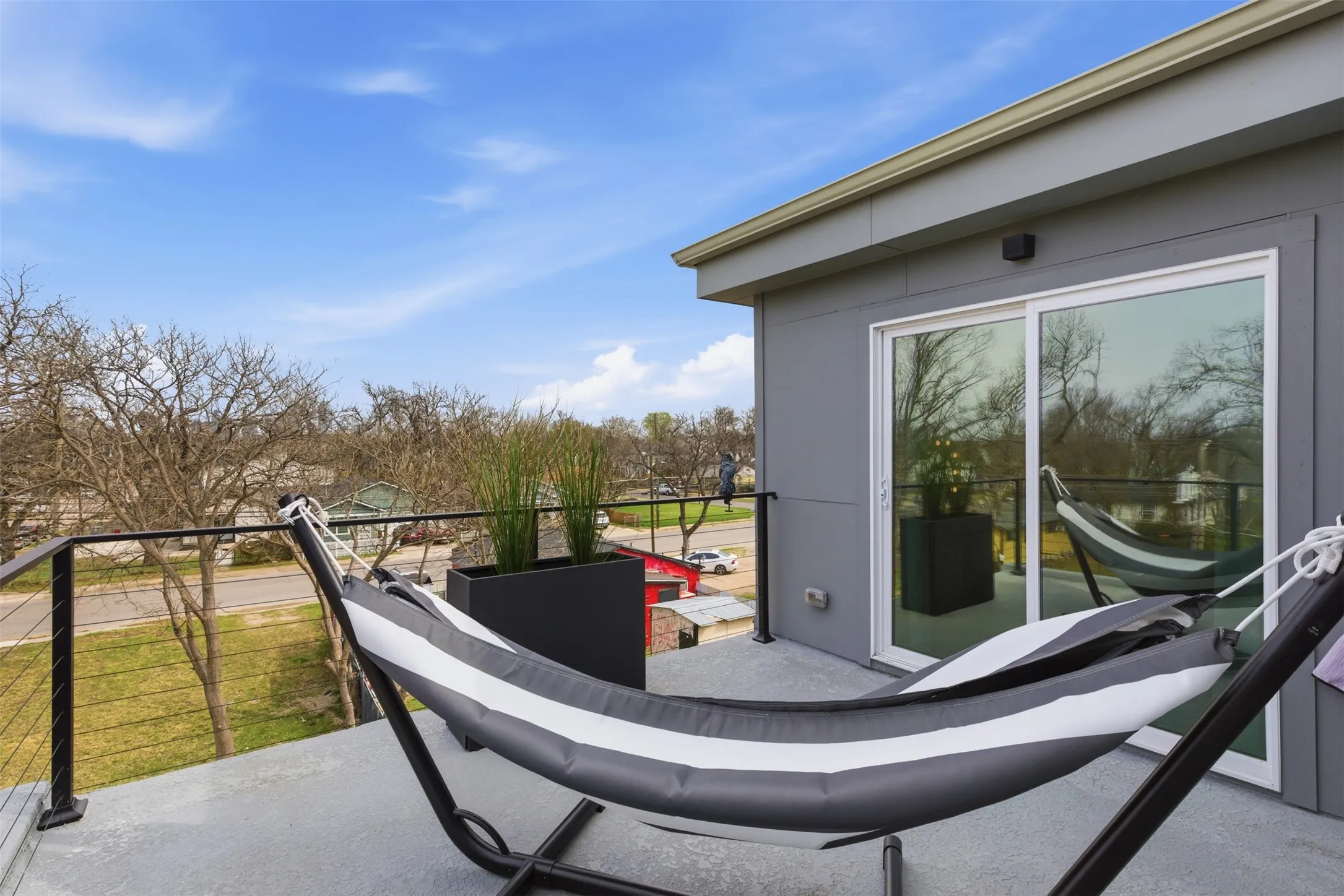 Single Family Residence For Sale in Dallas County , 1810 Kraft Street, Dallas, Texas 75212, 4 Bedroom, 3 Bathroom, 2 Garage spaces, 2,995 Sqft, built in 2024, mls#21326060, Real Estate Agent in Dallas, Homes For Sale in Dallas county, Homes For Sale in Dallas, Realtor in Dallas Texas, Real Estate Brokerage Independent Realty Texas, Luminita Cordes Realtor