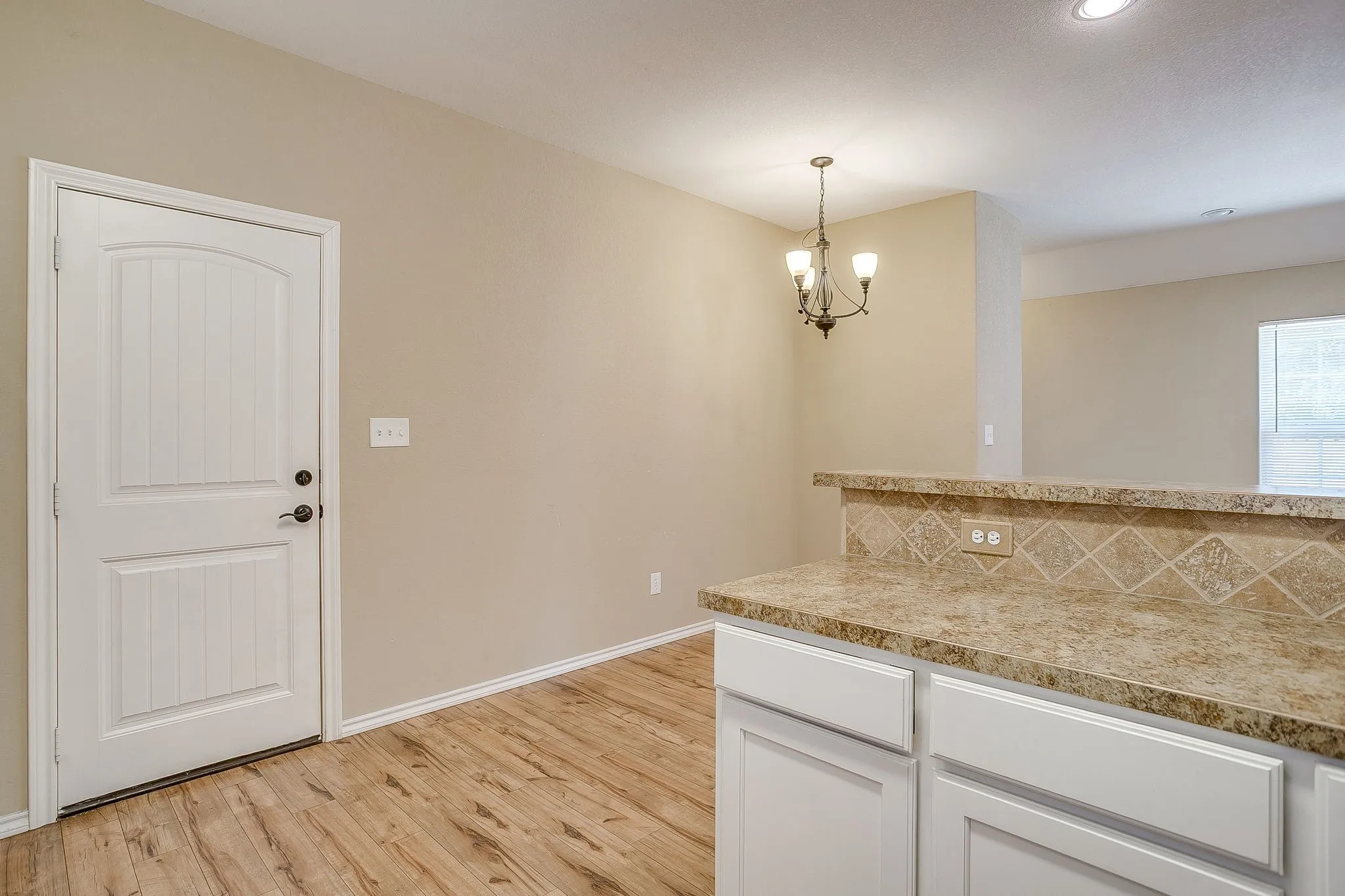 Single Family Residence For Sale in Hood County , 719 Harness Trail, Granbury, Texas 76049, 2 Bedroom, 2 Bathroom, 2 Garage spaces, 940 Sqft, built in 2018, Price $225,000, mls#21315955, Real Estate Agent in Granbury, Homes For Sale in Hood county, Homes For Sale in Granbury, Realtor in Granbury Texas, Real Estate Brokerage Independent Realty Texas, Luminita Cordes Realtor