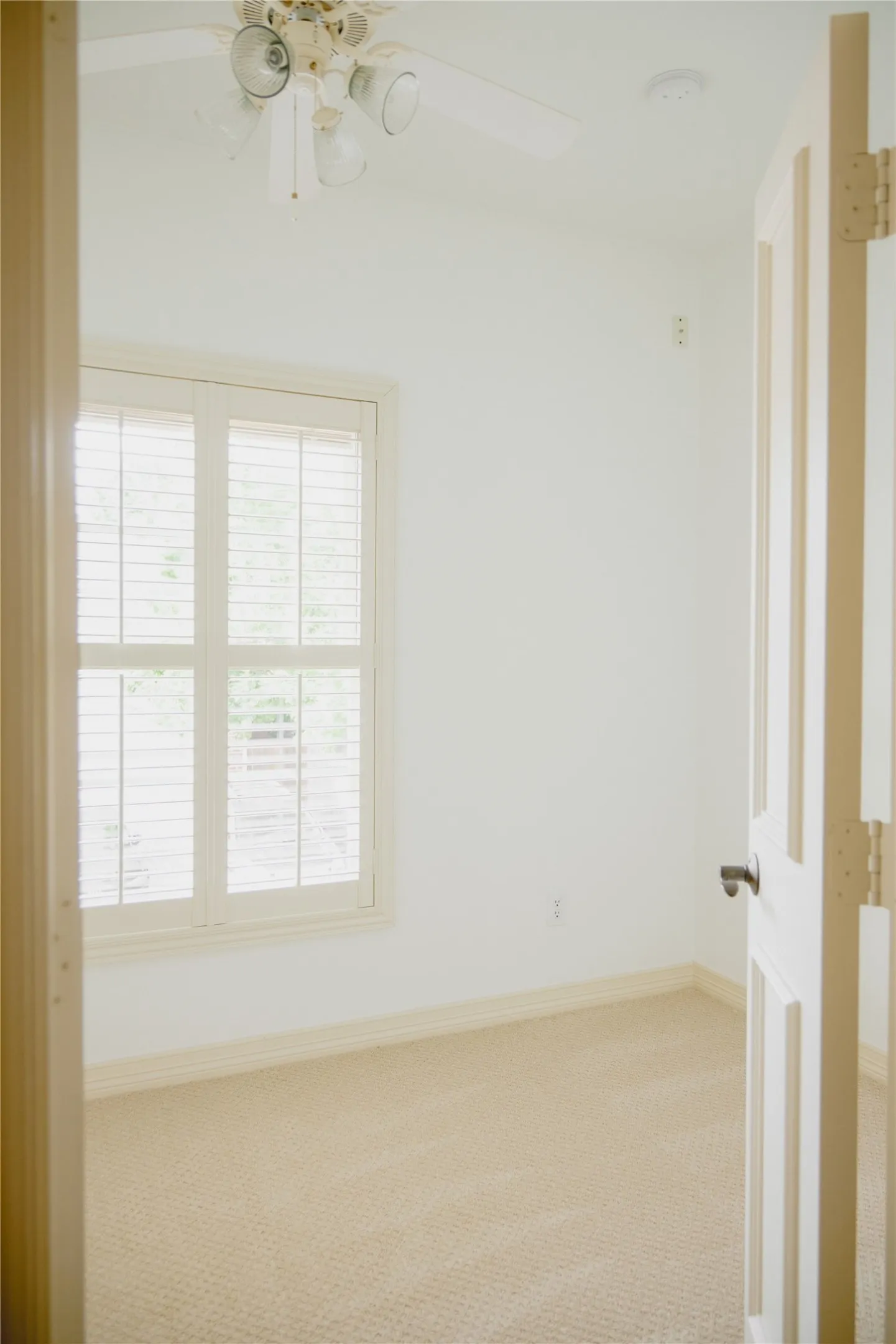 Single Family Residence For Sale in Dallas County , 3448 Shenandoah Street, University Park, Texas 75205, 4 Bedroom, 5 Bathroom, 2 Garage spaces, 3,544 Sqft, built in 2005, mls#21323238, Real Estate Agent in University Park, Homes For Sale in Dallas county, Homes For Sale in University Park, Realtor in University Park Texas, Real Estate Brokerage Independent Realty Texas, Luminita Cordes Realtor