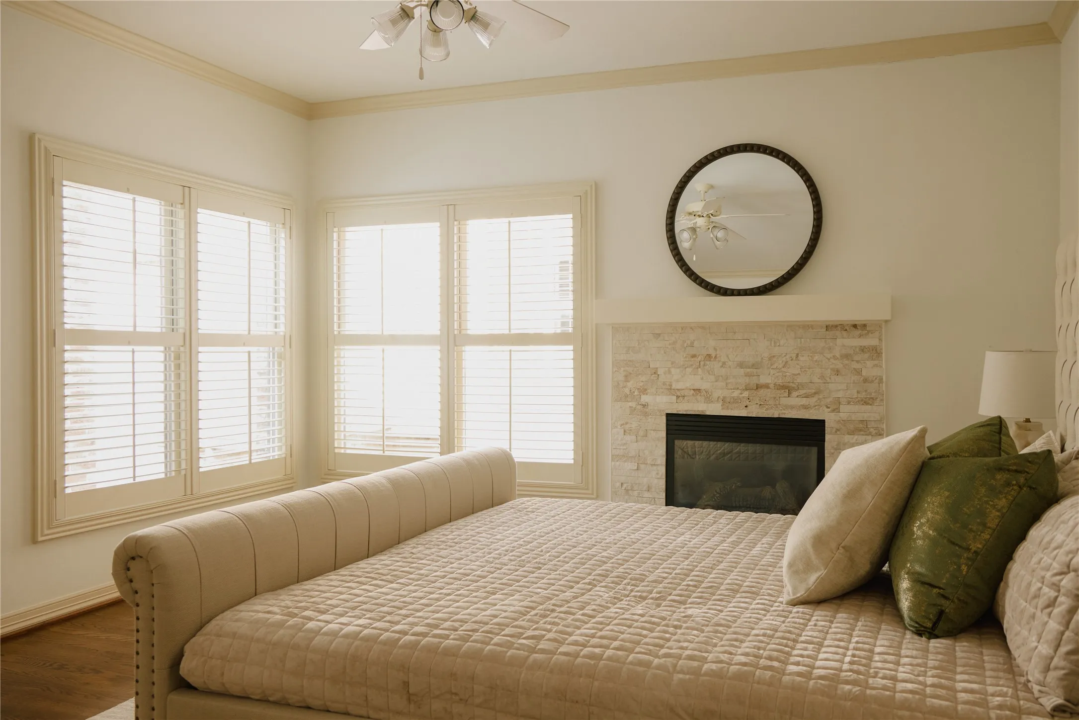 Single Family Residence For Sale in Dallas County , 3448 Shenandoah Street, University Park, Texas 75205, 4 Bedroom, 5 Bathroom, 2 Garage spaces, 3,544 Sqft, built in 2005, mls#21323238, Real Estate Agent in University Park, Homes For Sale in Dallas county, Homes For Sale in University Park, Realtor in University Park Texas, Real Estate Brokerage Independent Realty Texas, Luminita Cordes Realtor