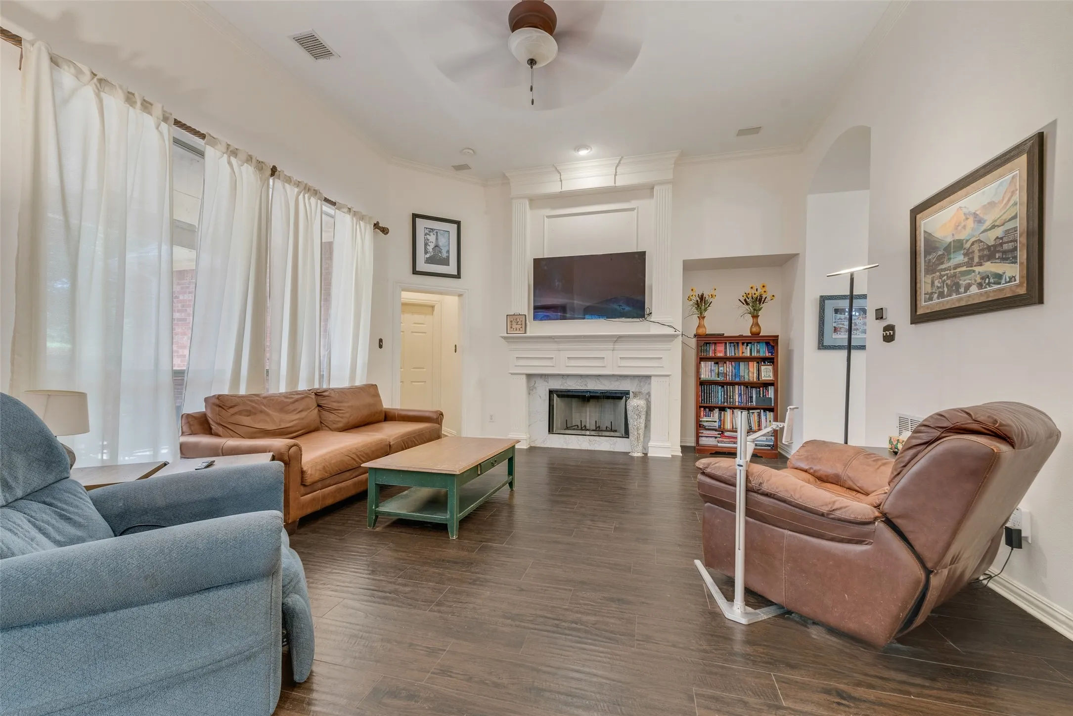 Single Family Residence For Sale in Collin County , 3816 Pilot Drive, Plano, Texas 75025, 5 Bedroom, 5 Bathroom, 3 Garage spaces, 3,672 Sqft, built in 1998, mls#21321932, Real Estate Agent in Plano, Homes For Sale in Collin county, Homes For Sale in Plano, Realtor in Plano Texas, Real Estate Brokerage Independent Realty Texas, Luminita Cordes Realtor