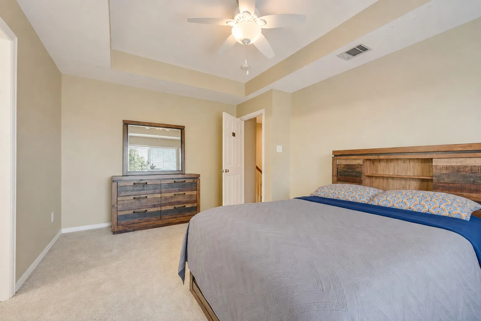 Single Family Residence For Sale in Collin County , 3816 Pilot Drive, Plano, Texas 75025, 5 Bedroom, 5 Bathroom, 3 Garage spaces, 3,672 Sqft, built in 1998, mls#21321932, Real Estate Agent in Plano, Homes For Sale in Collin county, Homes For Sale in Plano, Realtor in Plano Texas, Real Estate Brokerage Independent Realty Texas, Luminita Cordes Realtor