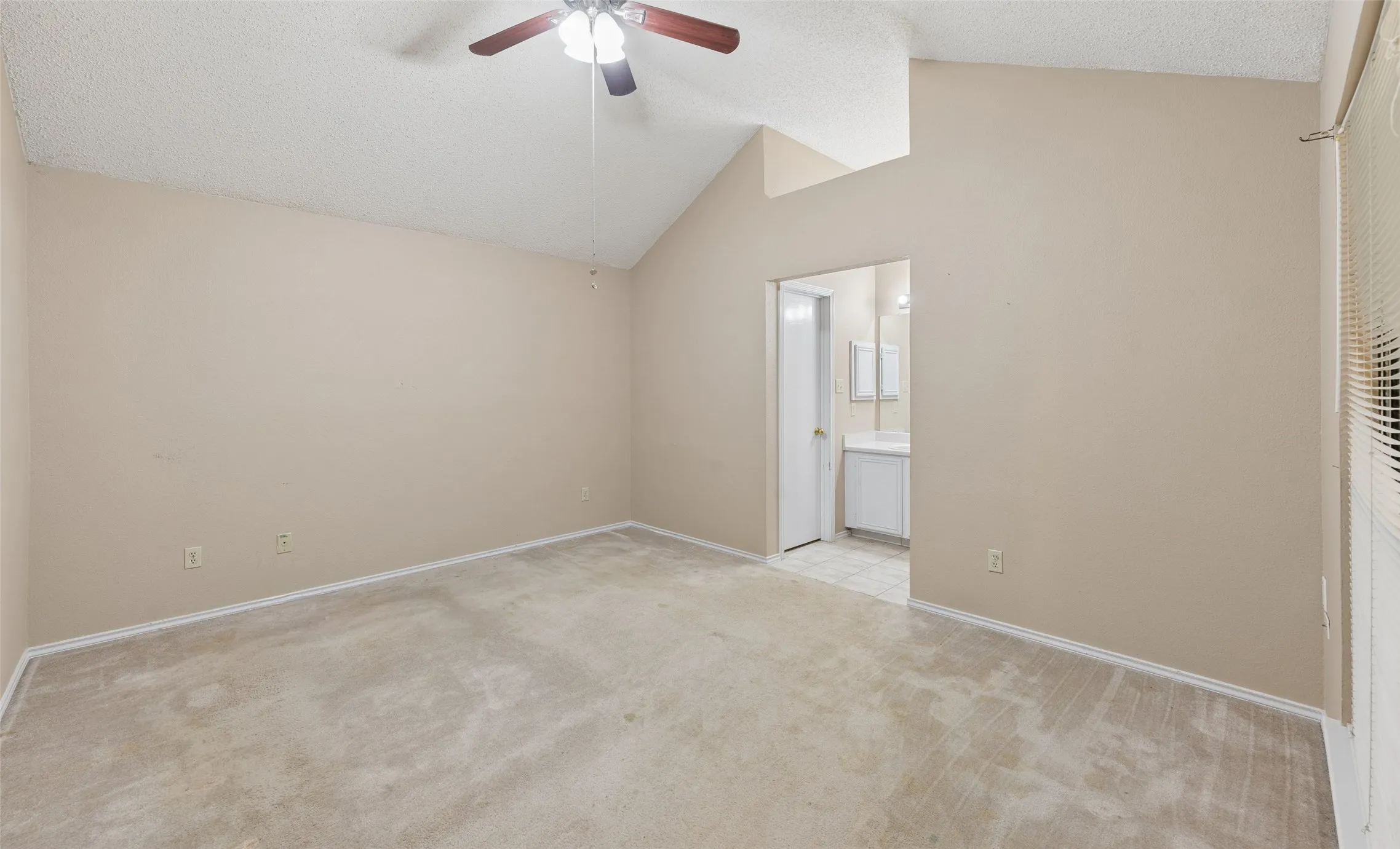 Single Family Residence For Sale in Tarrant County , 4756 Veronica Circle, Fort Worth, Texas 76137, 3 Bedroom, 2 Bathroom, 2 Garage spaces, 1,166 Sqft, built in 1986, mls#21325700, Real Estate Agent in Fort Worth, Homes For Sale in Tarrant county, Homes For Sale in Fort Worth, Realtor in Fort Worth Texas, Real Estate Brokerage Independent Realty Texas, Luminita Cordes Realtor