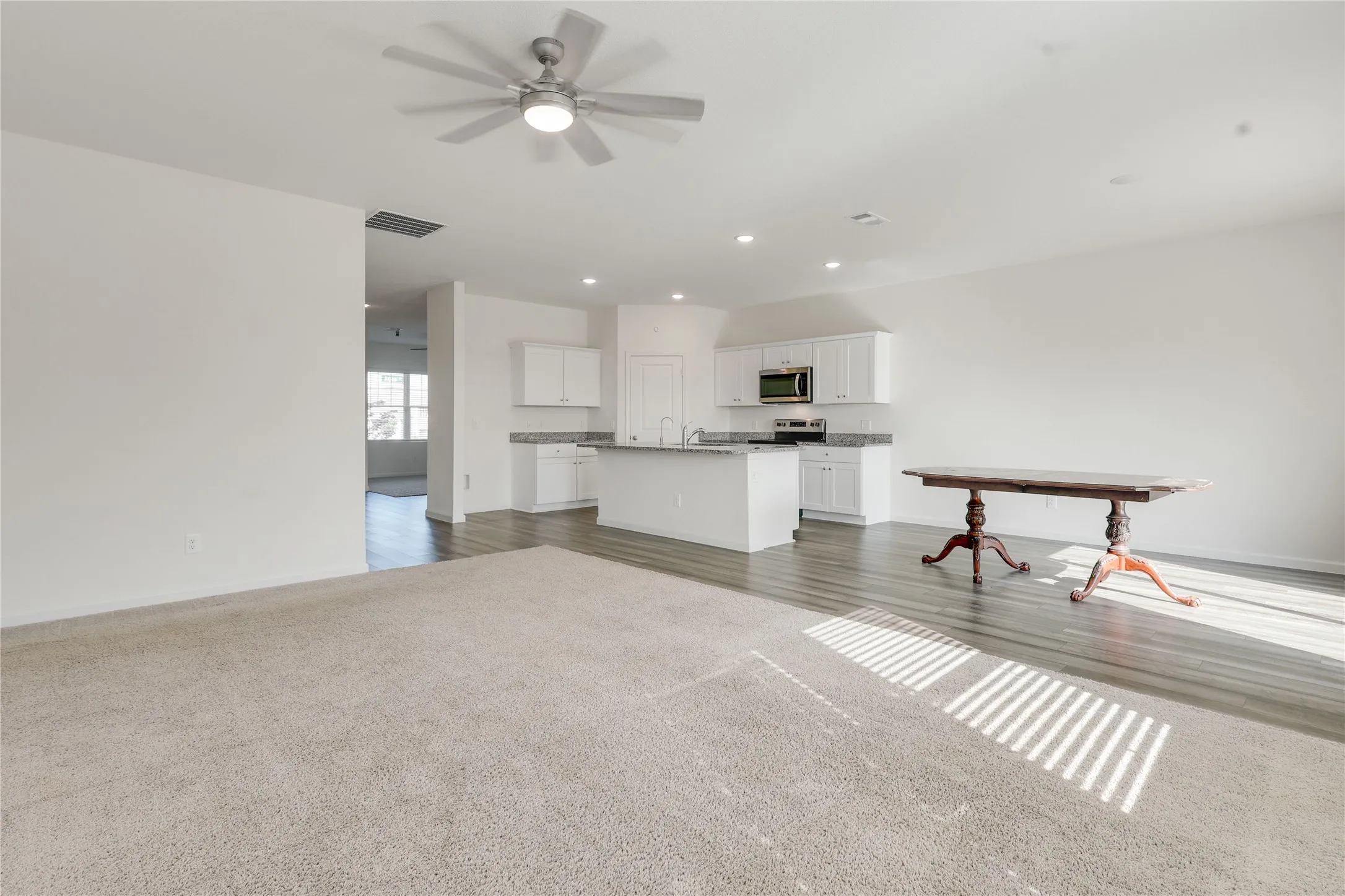Single Family Residence For Sale in Collin County , 2901 Aspen Drive, Anna, Texas 75409, 5 Bedroom, 3 Bathroom, 2 Garage spaces, 2,854 Sqft, built in 2021, mls#21326095, Real Estate Agent in Anna, Homes For Sale in Collin county, Homes For Sale in Anna, Realtor in Anna Texas, Real Estate Brokerage Independent Realty Texas, Luminita Cordes Realtor