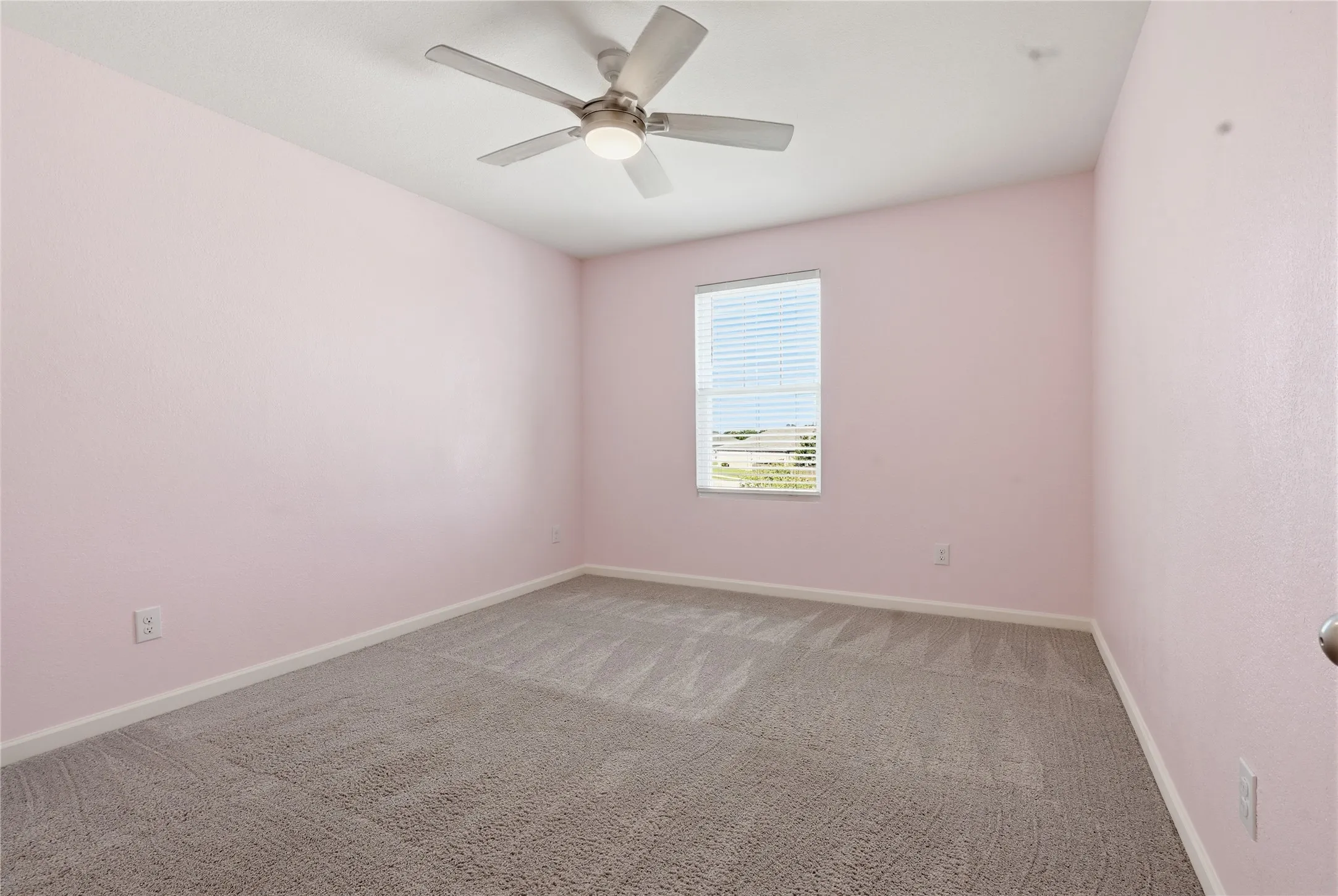 Upstairs bedroom with walk in closet