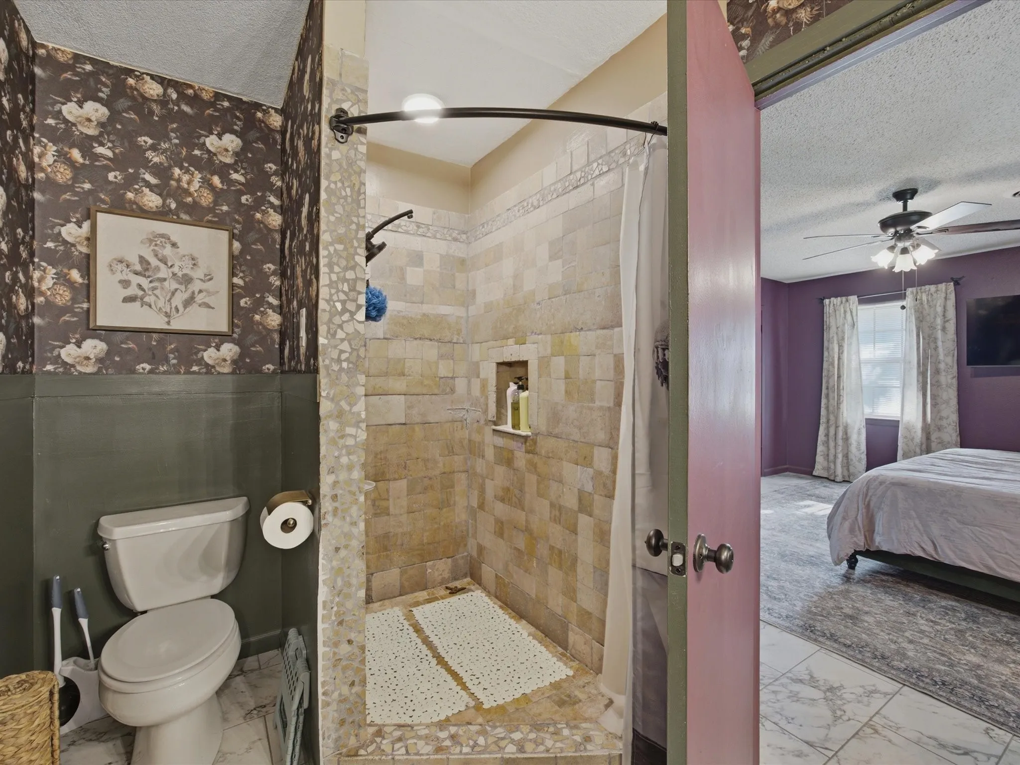 Single Family Residence For Sale in Montague County , 901 Pebble Street, Bowie, Texas 76230, 5 Bedroom, 3 Bathroom, 2 Garage spaces, 2,775 Sqft, built in 1968, mls#21304777, Real Estate Agent in Bowie, Homes For Sale in Montague county, Homes For Sale in Bowie, Realtor in Bowie Texas, Real Estate Brokerage Independent Realty Texas, Luminita Cordes Realtor