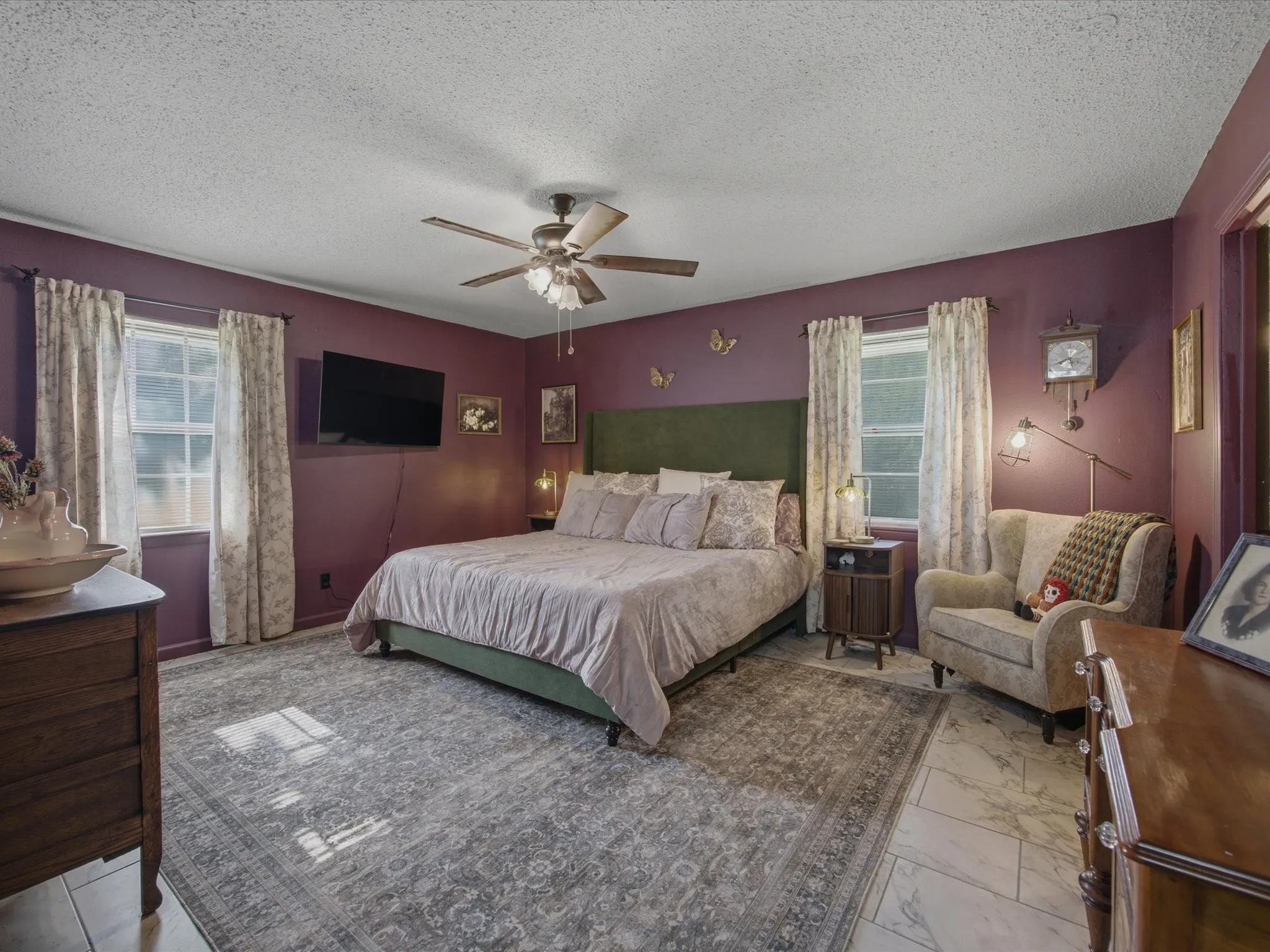 Single Family Residence For Sale in Montague County , 901 Pebble Street, Bowie, Texas 76230, 5 Bedroom, 3 Bathroom, 2 Garage spaces, 2,775 Sqft, built in 1968, mls#21304777, Real Estate Agent in Bowie, Homes For Sale in Montague county, Homes For Sale in Bowie, Realtor in Bowie Texas, Real Estate Brokerage Independent Realty Texas, Luminita Cordes Realtor