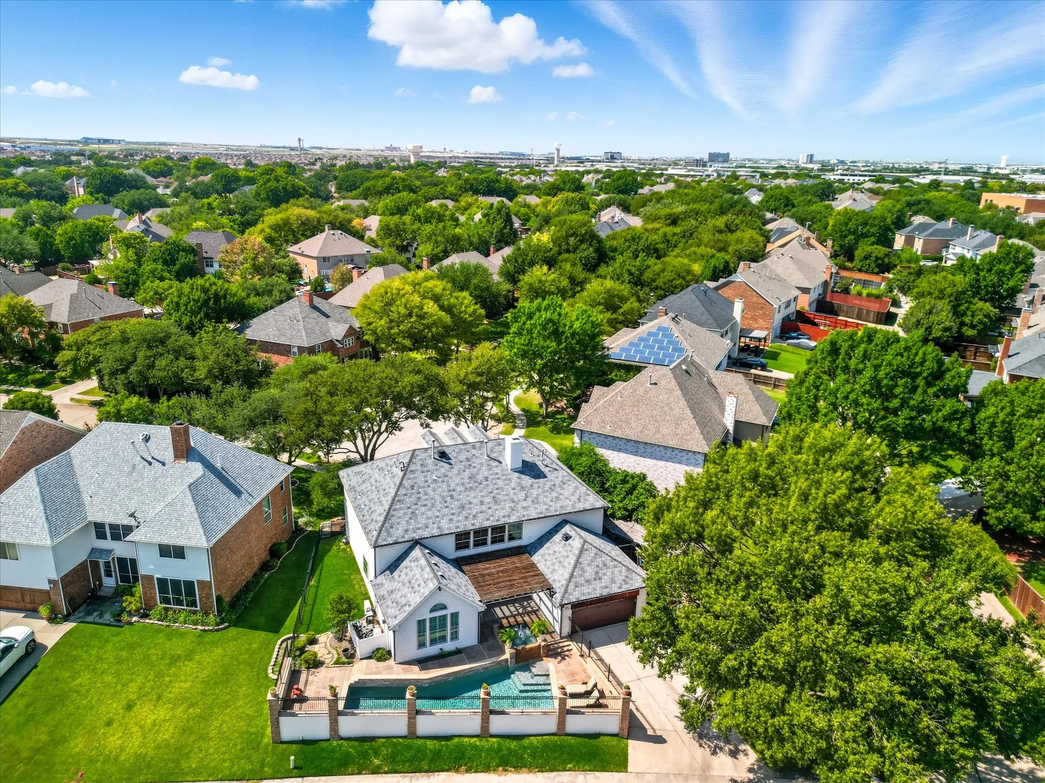 Single Family Residence For Sale in Dallas County , 7632 Tallow Drive, Irving, Texas 75063, 5 Bedroom, 4 Bathroom, 2 Garage spaces, 4,426 Sqft, built in 1989, mls#21325287, Real Estate Agent in Irving, Homes For Sale in Dallas county, Homes For Sale in Irving, Realtor in Irving Texas, Real Estate Brokerage Independent Realty Texas, Luminita Cordes Realtor